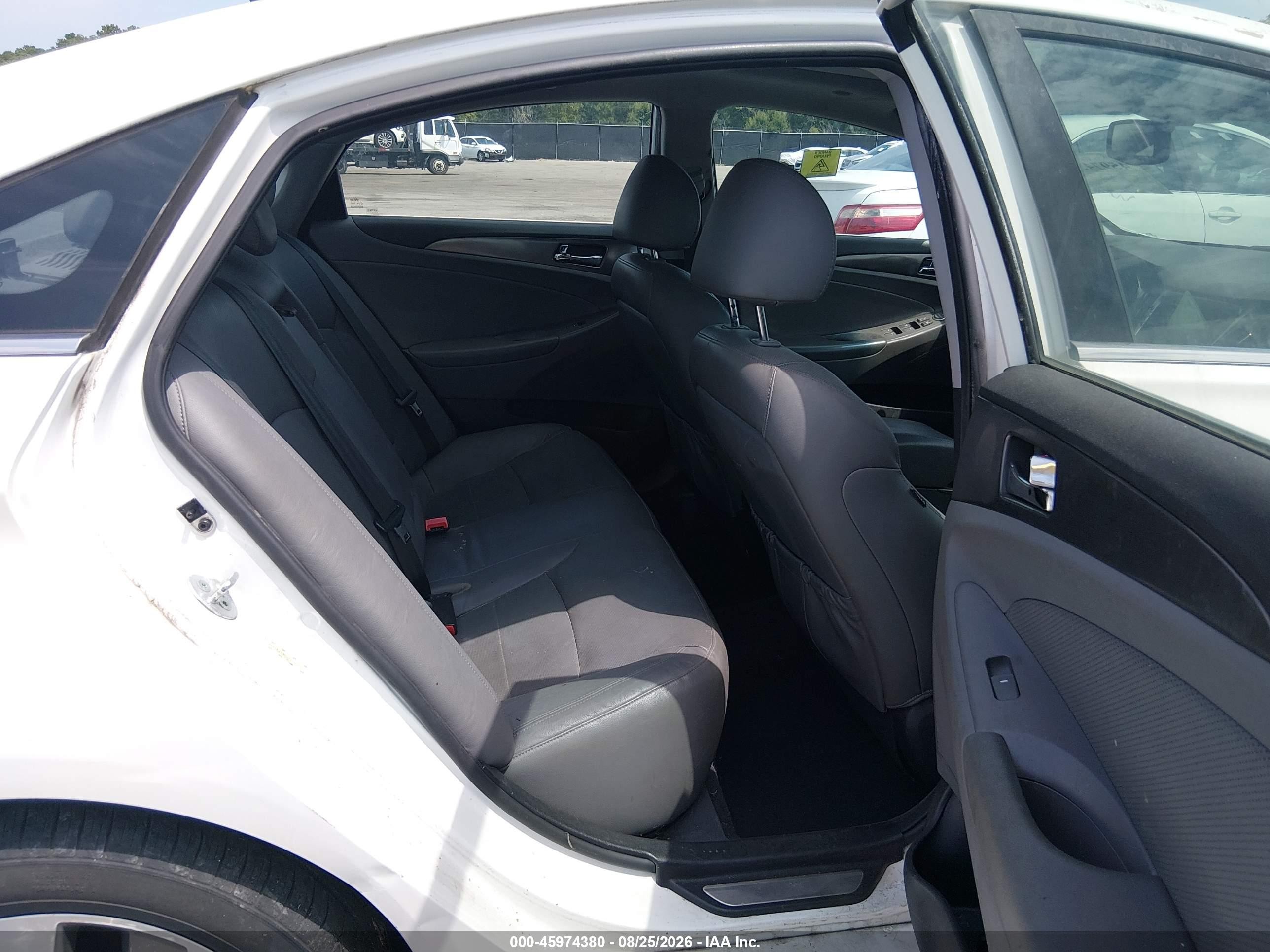 2015 Hyundai Sonata Hybrid Limited Белый vin: KMHEC4A49FA125292