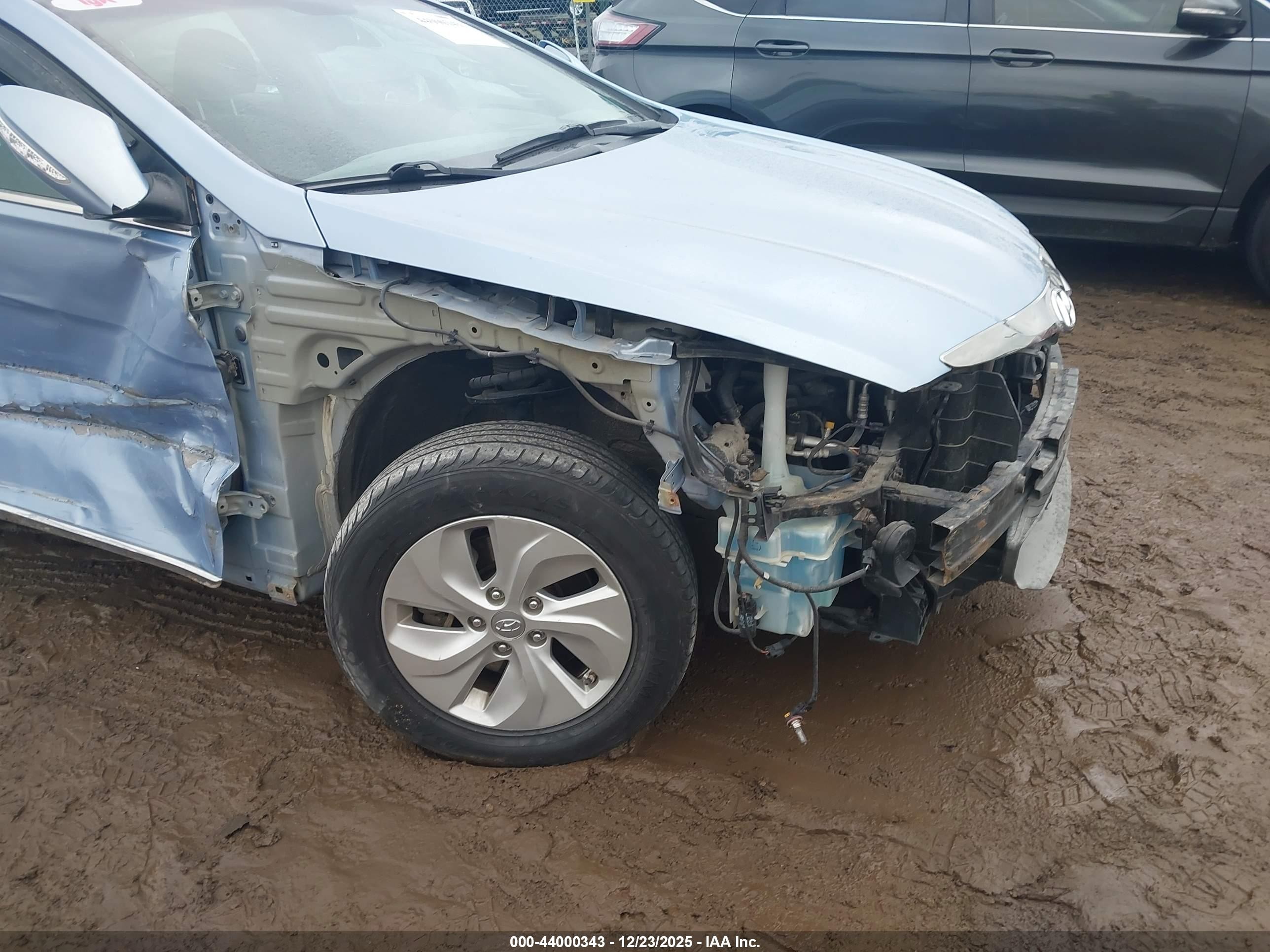 2015 Hyundai Sonata Hybrid   Синий vin: KMHEC4A49FA126961