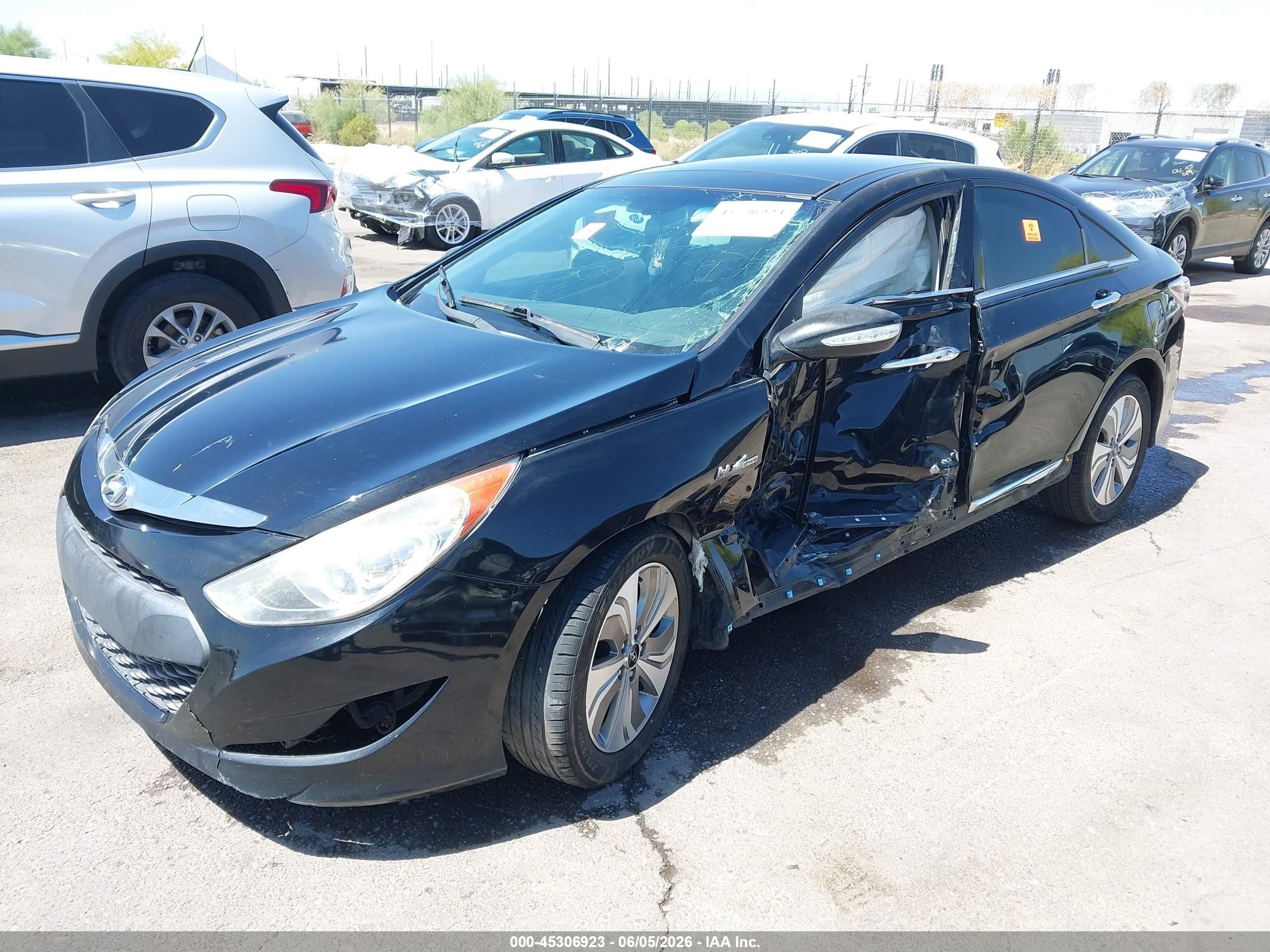 2015 Hyundai Sonata Hybrid Limited Черный vin: KMHEC4A49FA129309