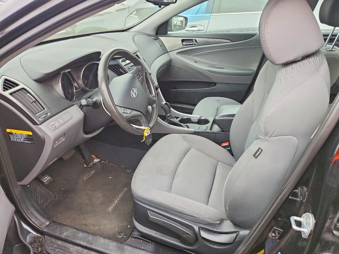 2015 Hyundai Sonata Hybrid Base Black vin: KMHEC4A49FA133036