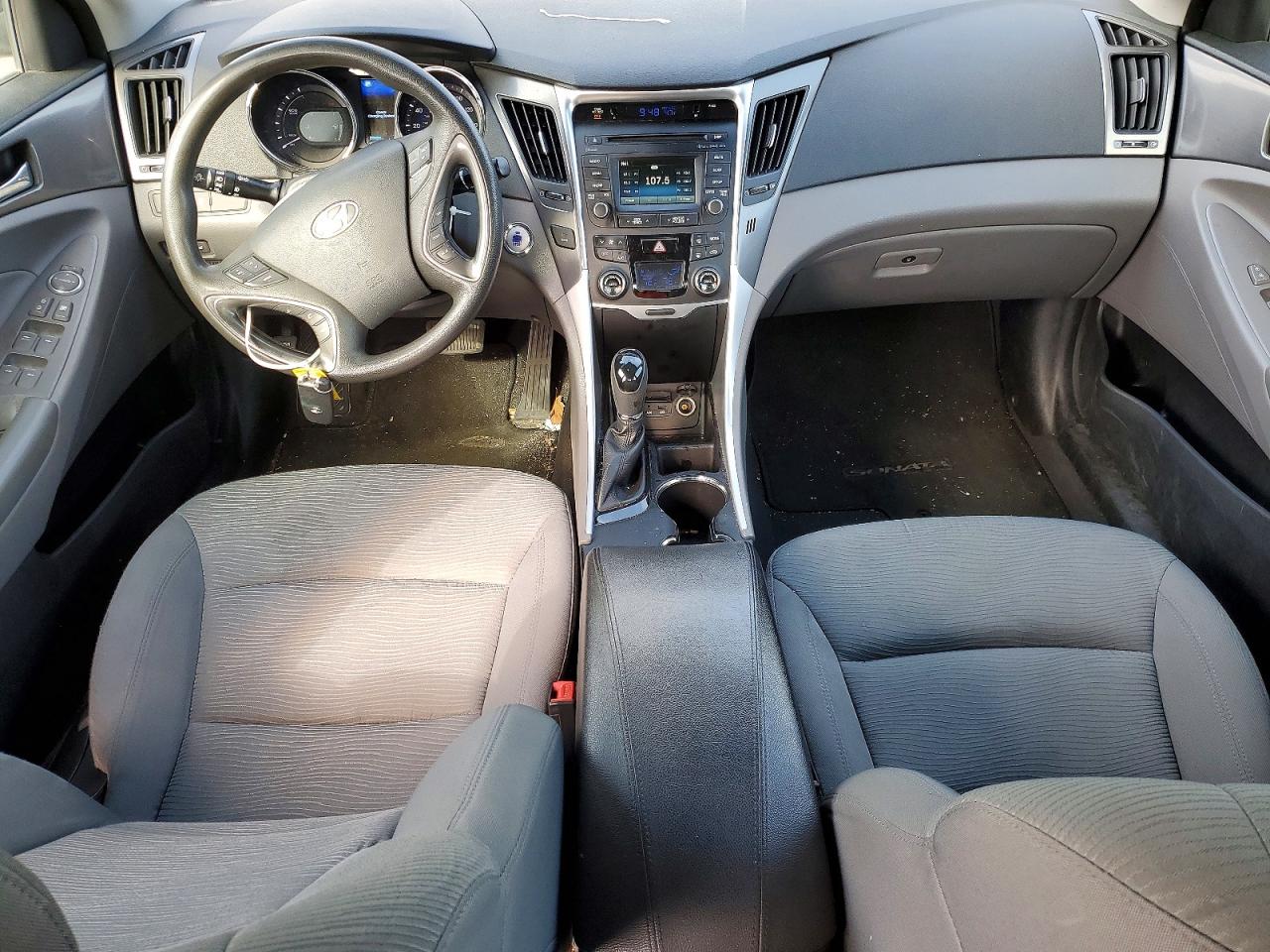 2015 Hyundai Sonata Hybrid Base Black vin: KMHEC4A49FA133036