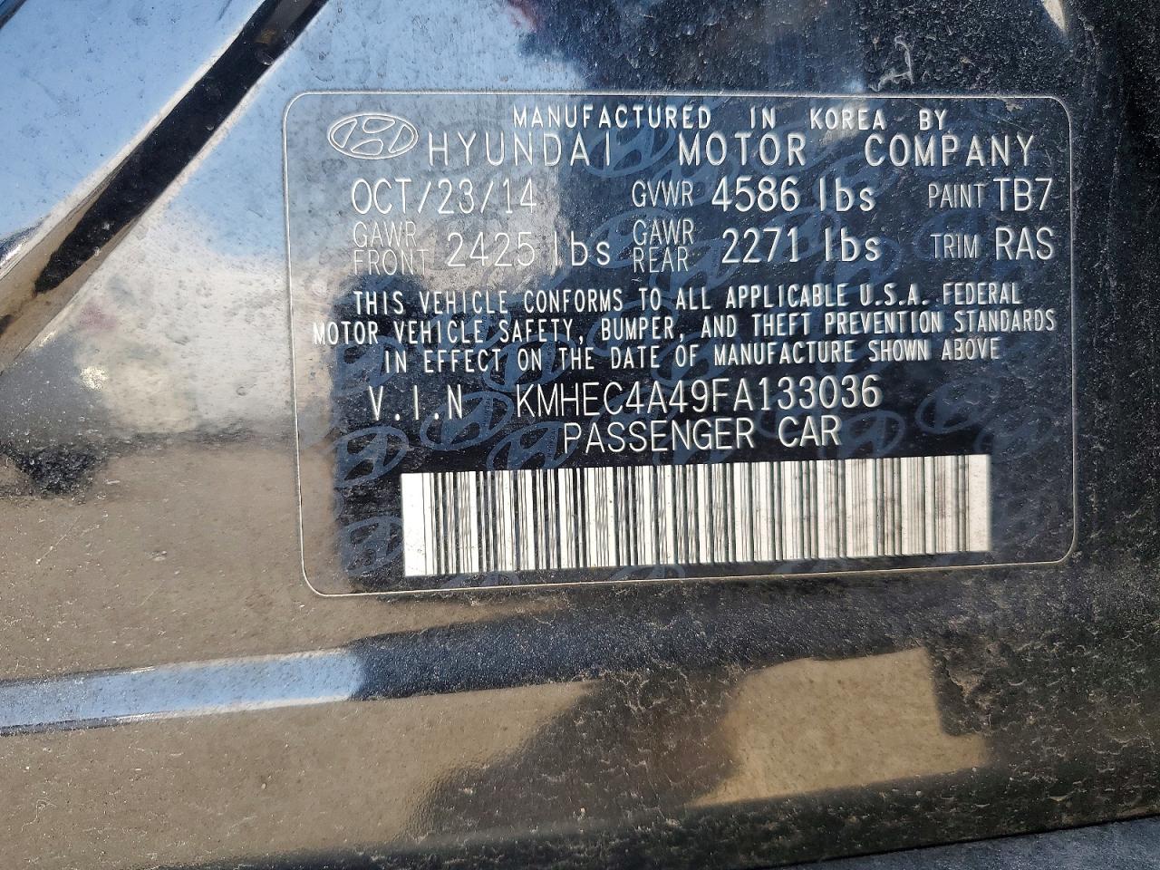 2015 Hyundai Sonata Hybrid Base Black vin: KMHEC4A49FA133036