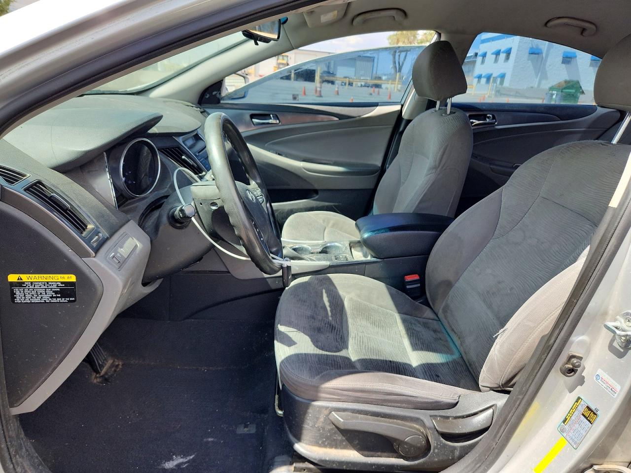 2015 Hyundai Sonata Hybrid Base Silver vin: KMHEC4A49FA137667