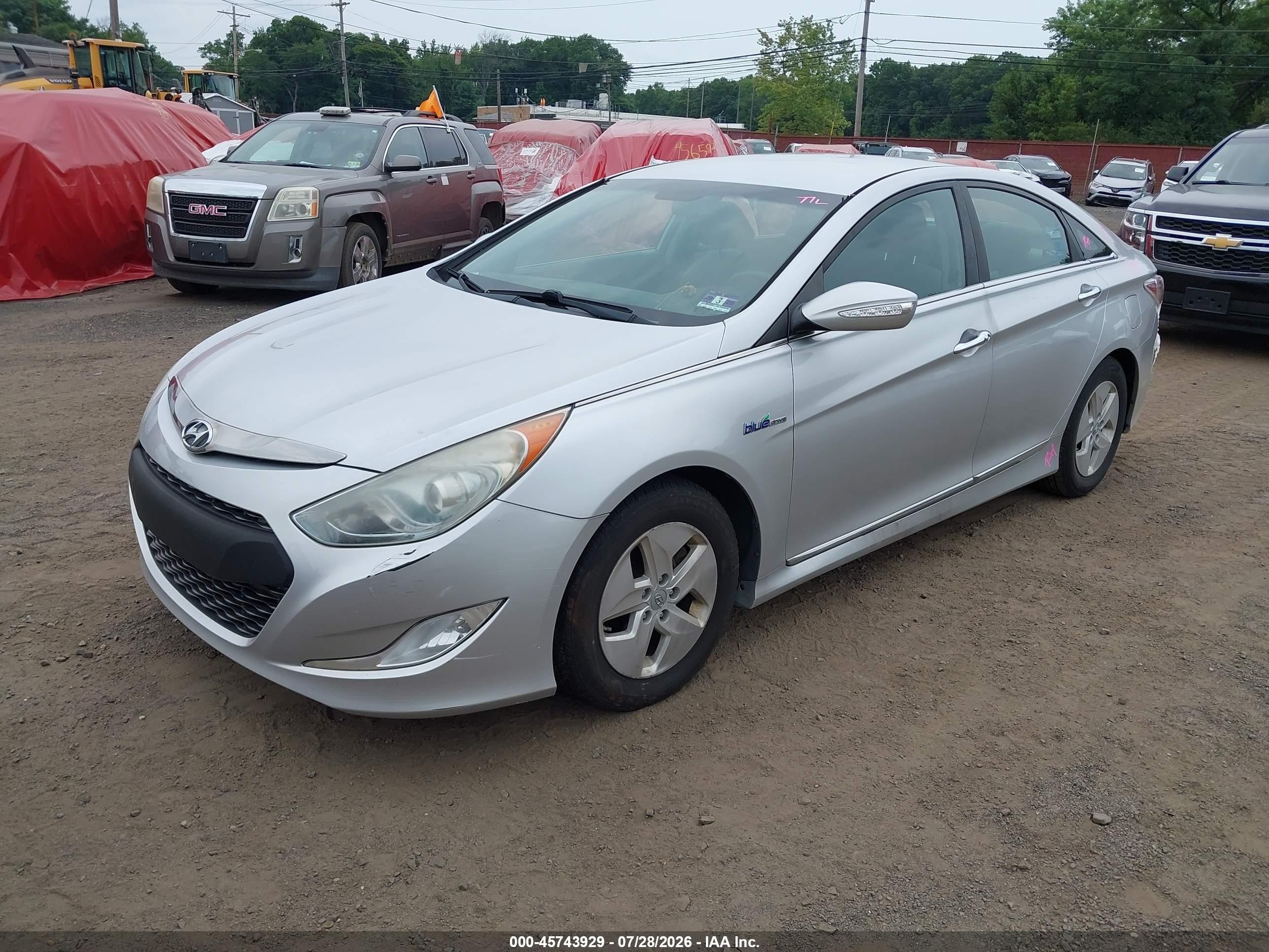 2011 Hyundai Sonata Hybrid   Silver vin: KMHEC4A4XBA003048