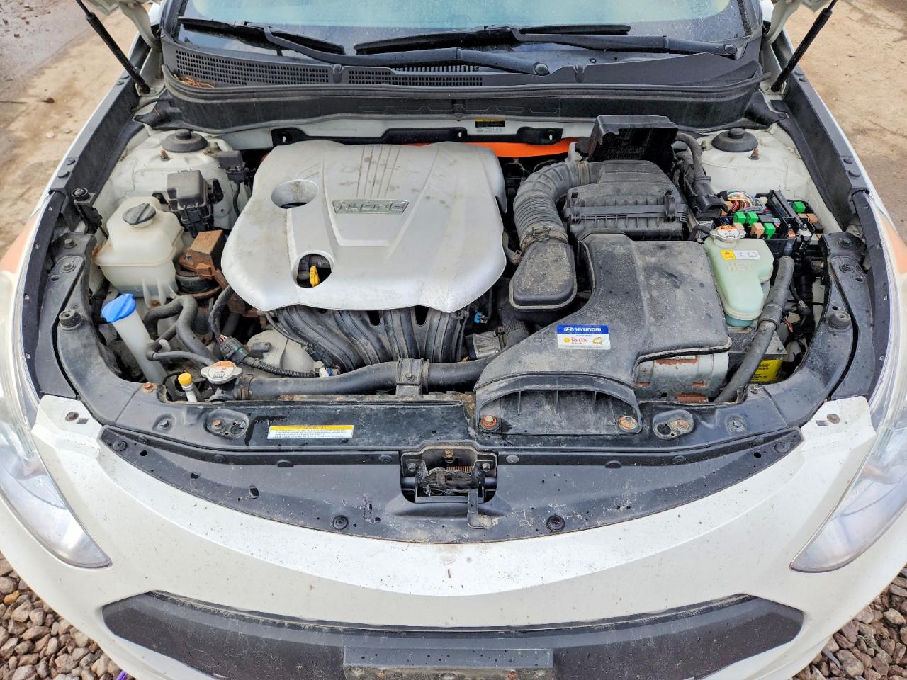 2012 Hyundai Sonata Hybrid White vin: KMHEC4A4XCA032938