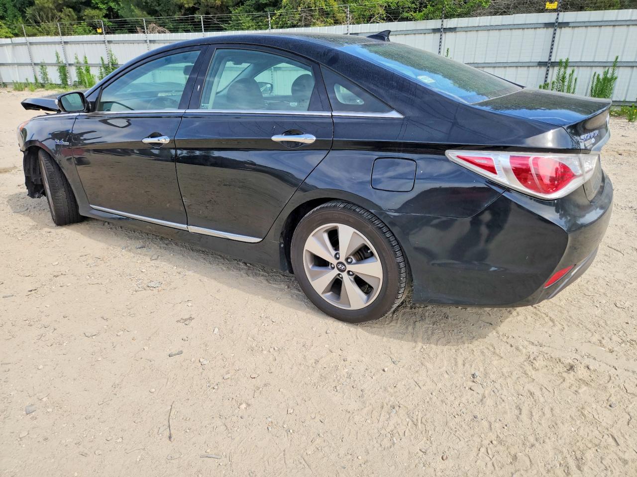 2012 Hyundai Sonata Hybrid Black vin: KMHEC4A4XCA043857