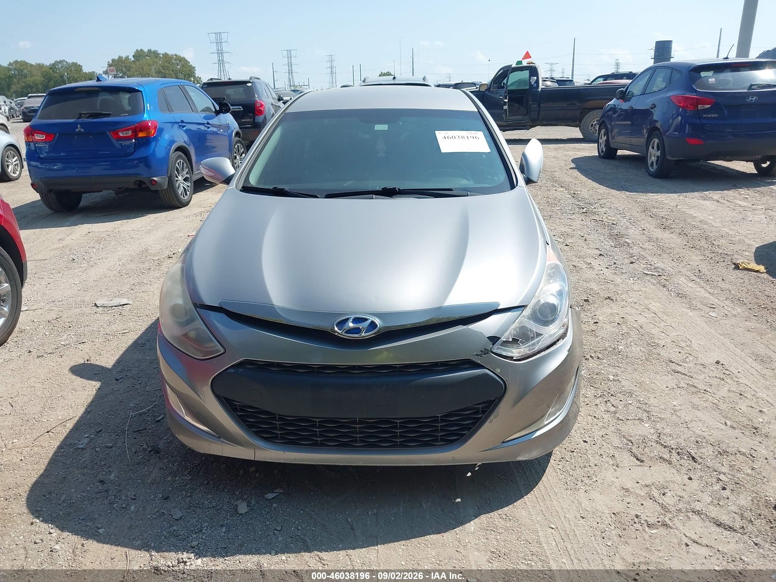 2012 Hyundai Sonata Hybrid   Silver vin: KMHEC4A4XCA048086