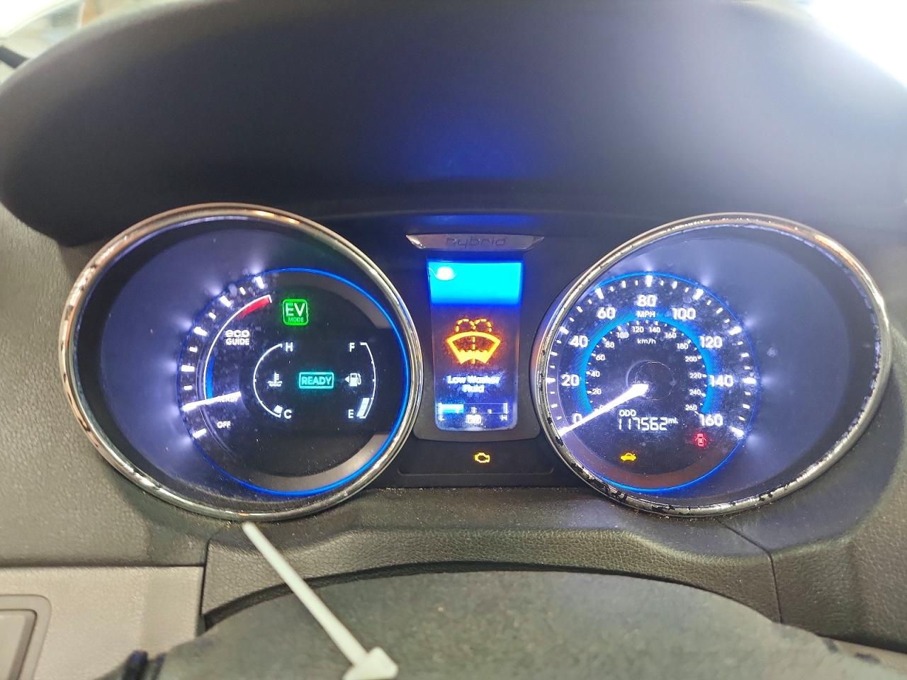 2013 Hyundai Sonata Hybrid Silver vin: KMHEC4A4XDA050745