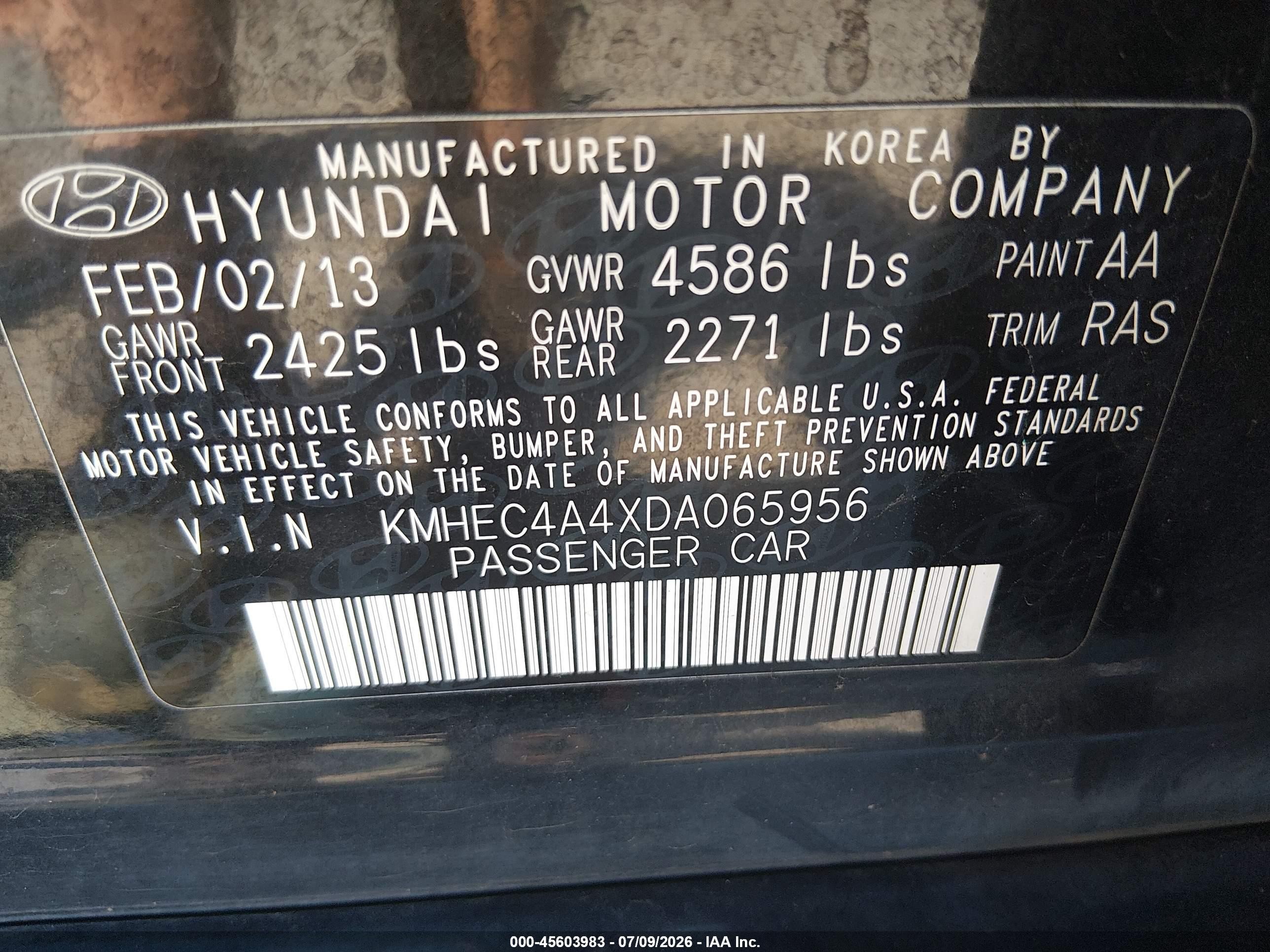 2013 Hyundai Sonata Hybrid   vin: KMHEC4A4XDA065956