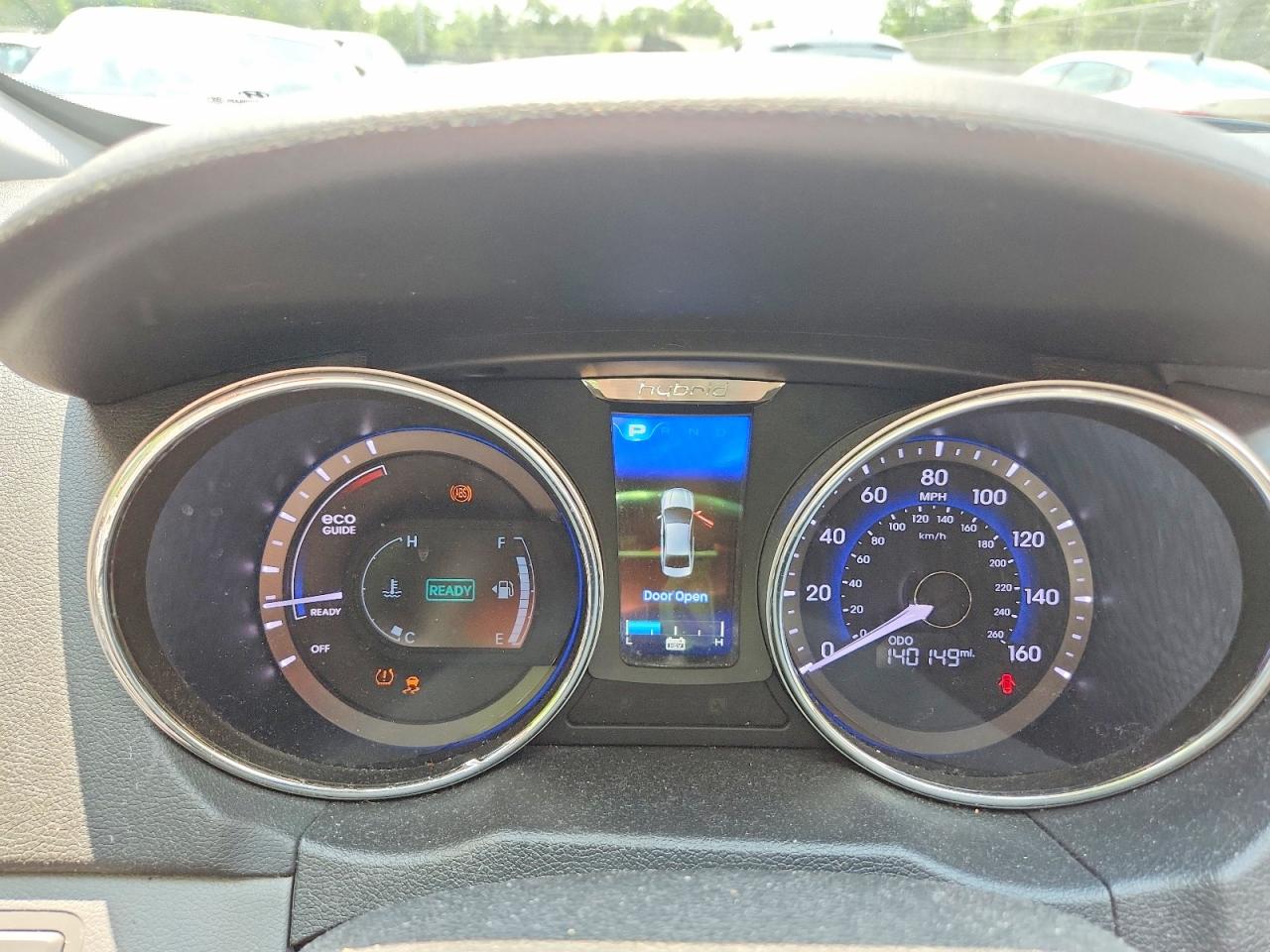 2013 Hyundai Sonata Hybrid Silver vin: KMHEC4A4XDA089271