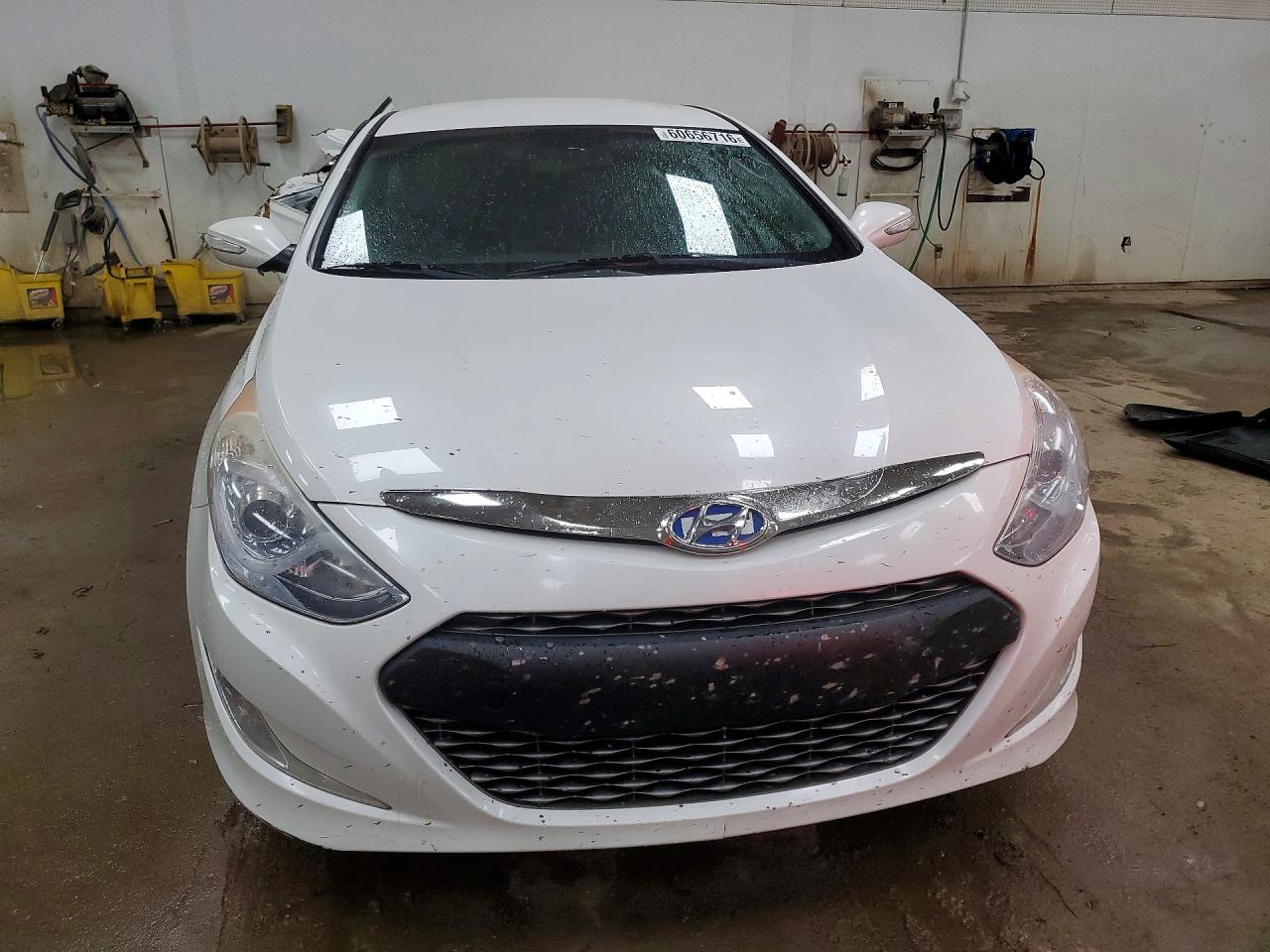 2013 Hyundai Sonata Hybrid White vin: KMHEC4A4XDA099590
