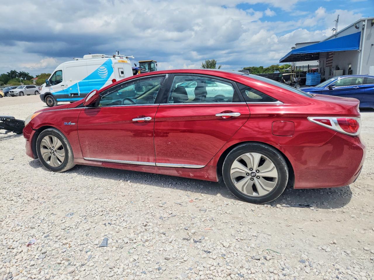 2014 Hyundai Sonata Hybrid Red vin: KMHEC4A4XEA115756