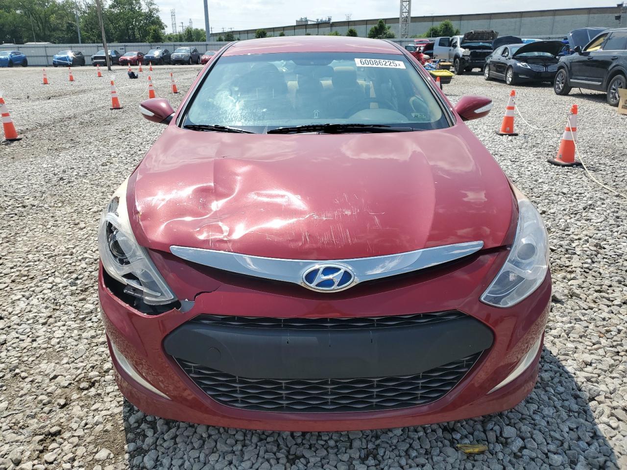 2015 Hyundai Sonata Hybrid Base Red vin: KMHEC4A4XFA119890