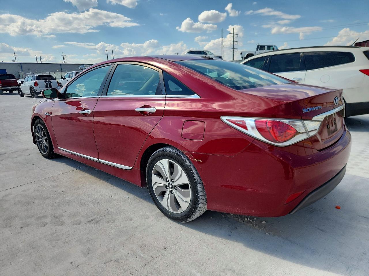 2015 Hyundai Sonata Hybrid Limited Red vin: KMHEC4A4XFA120571