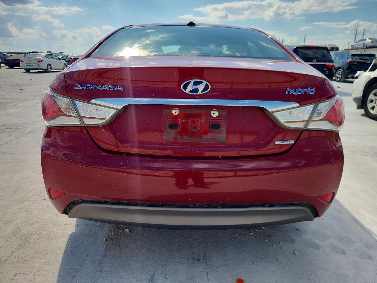 2015 Hyundai Sonata Hybrid Limited Red vin: KMHEC4A4XFA120571