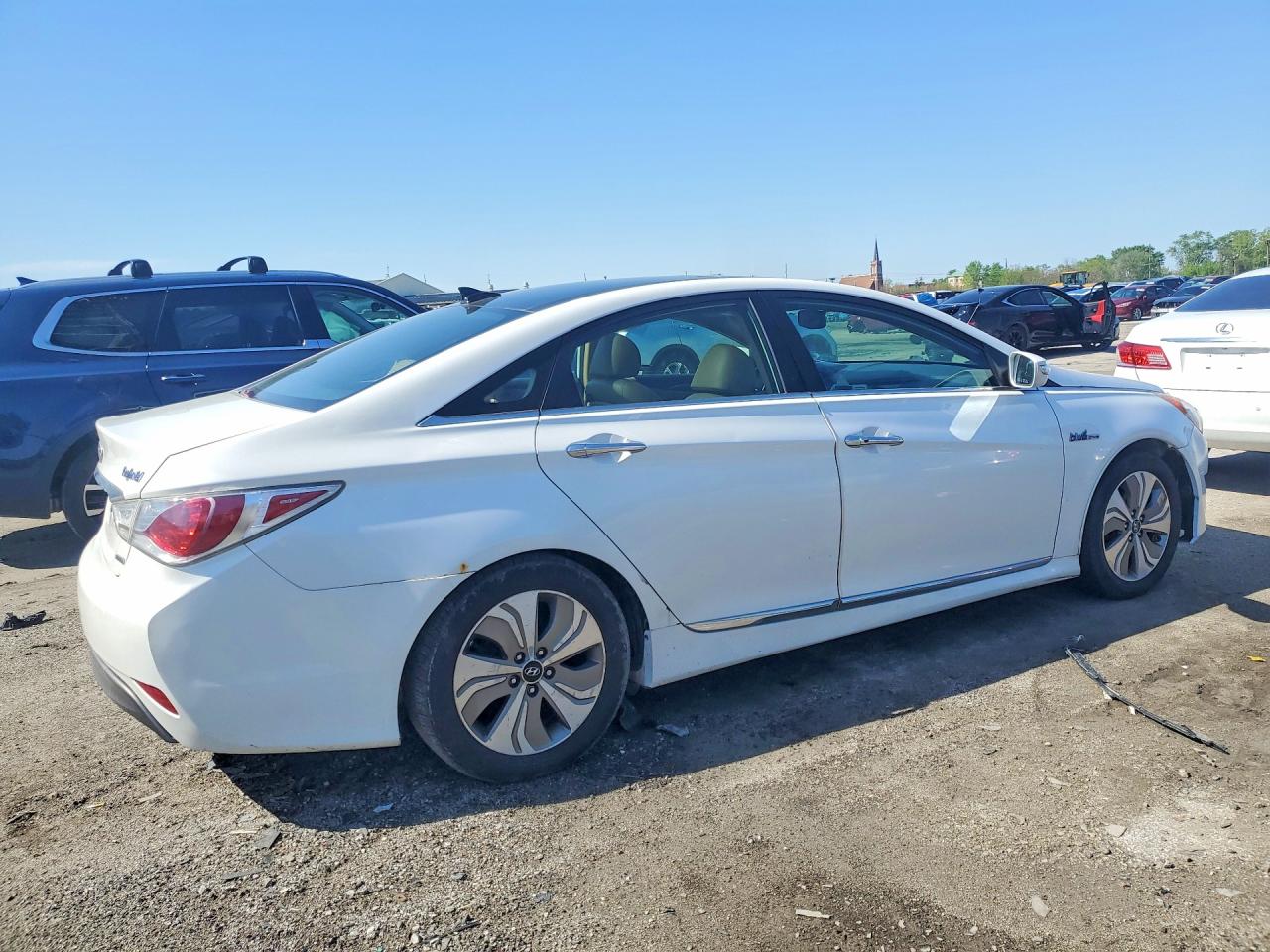 2015 Hyundai Sonata Limited White vin: KMHEC4A4XFA120988