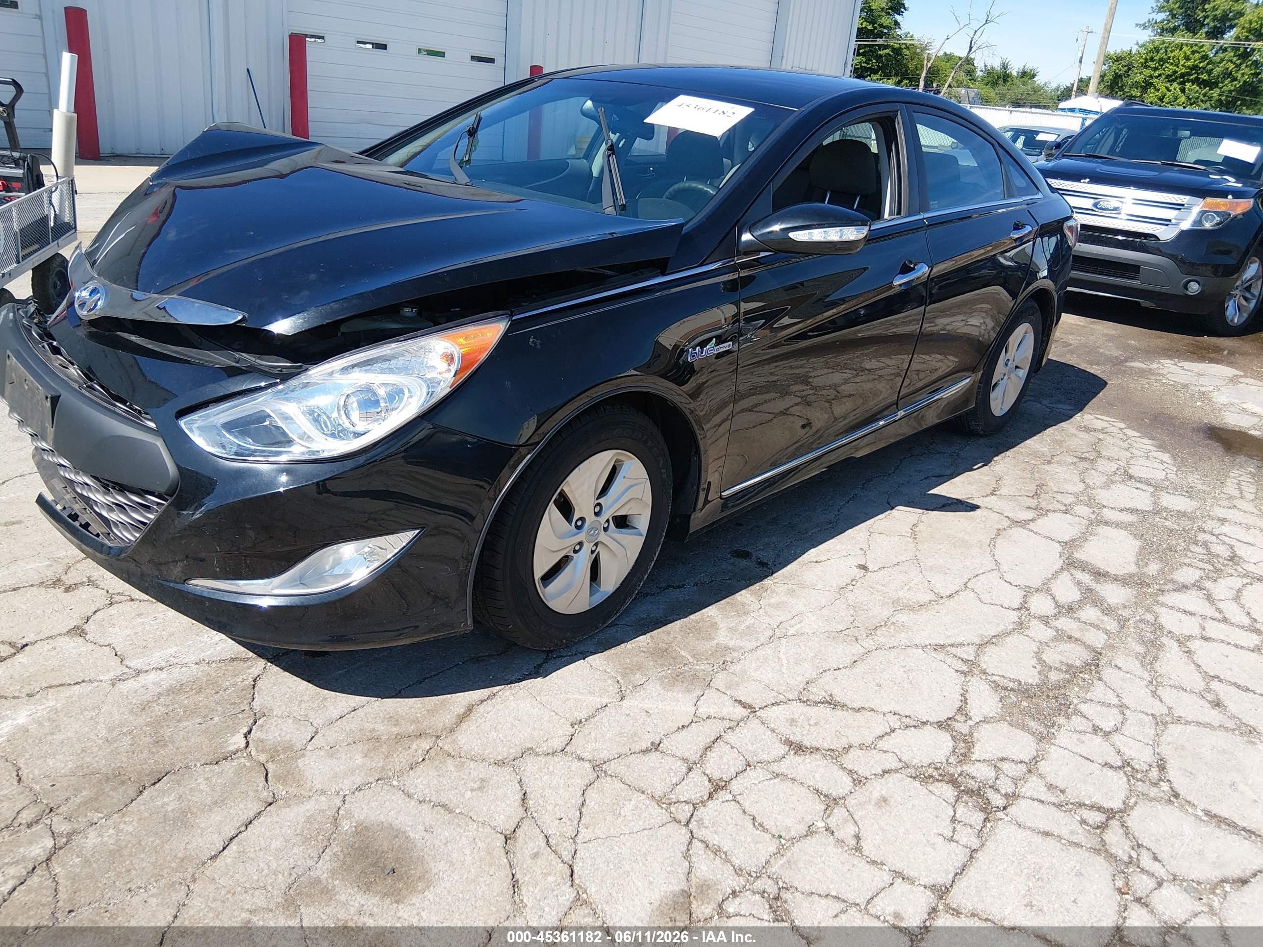 2015 Hyundai Sonata Hybrid   Черный vin: KMHEC4A4XFA121185