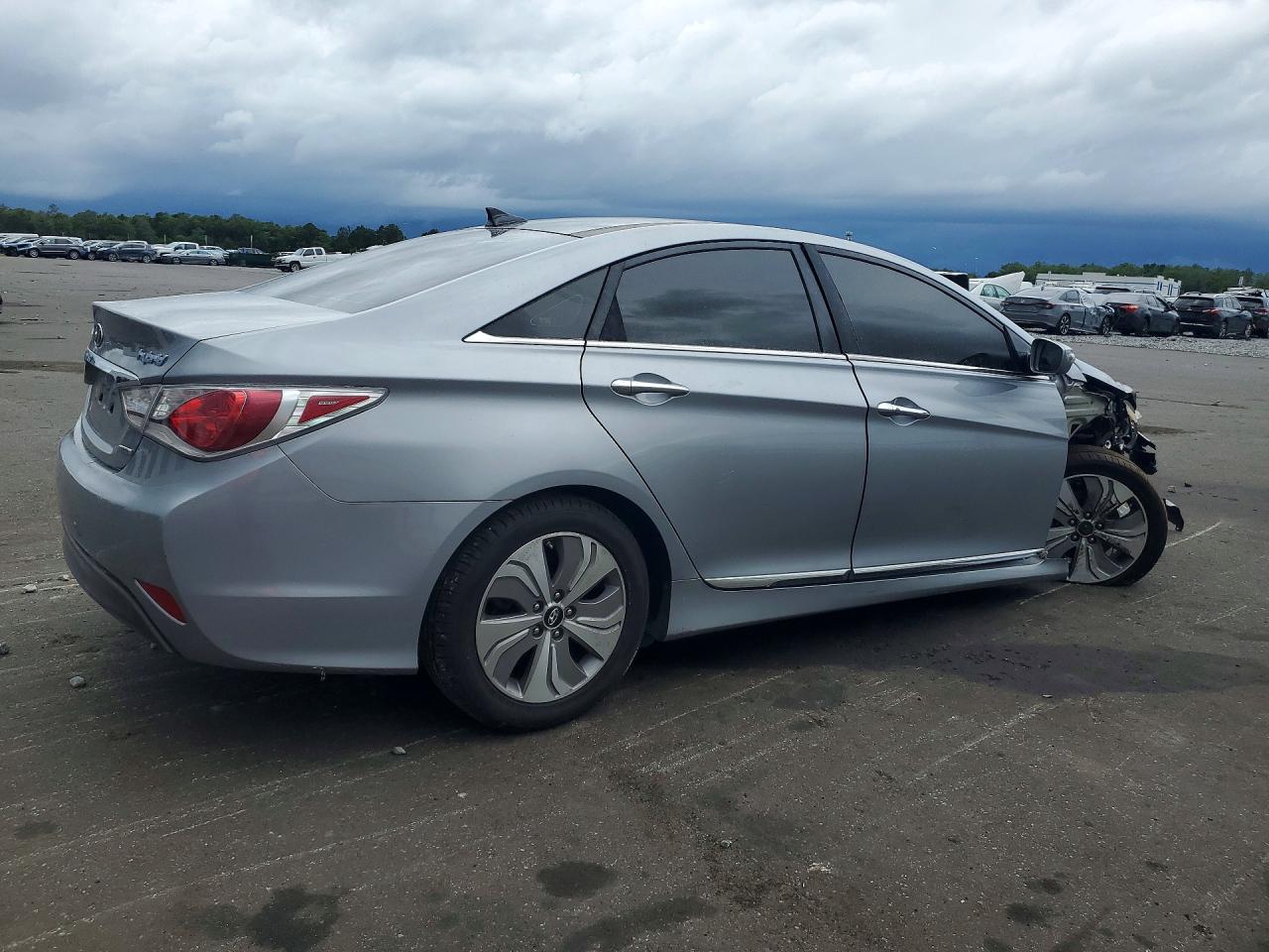 2015 Hyundai Sonata Hybrid Limited Silver vin: KMHEC4A4XFA122790