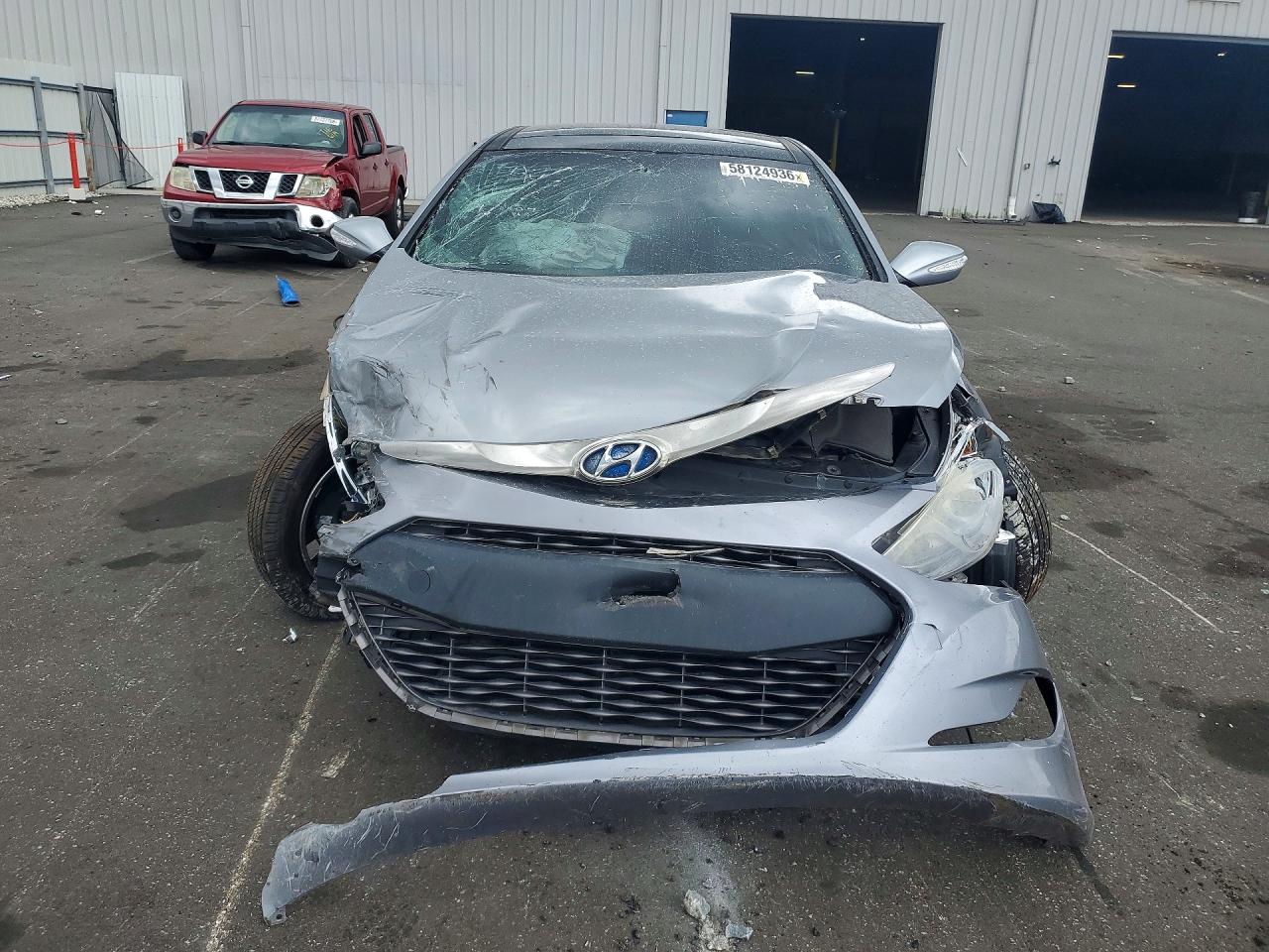 2015 Hyundai Sonata Hybrid Limited Silver vin: KMHEC4A4XFA122790