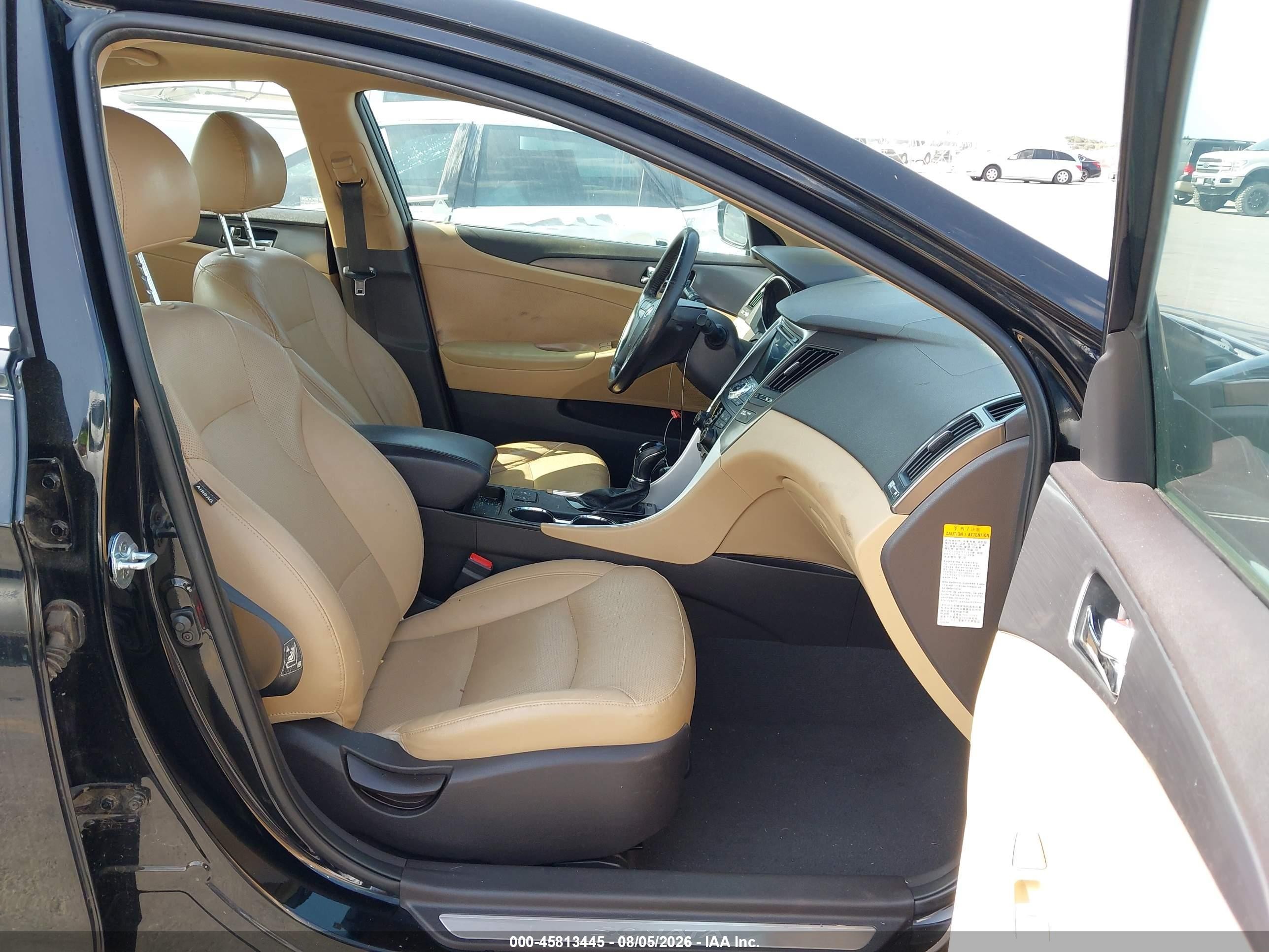 2015 Hyundai Sonata Hybrid Limited Black vin: KMHEC4A4XFA124250