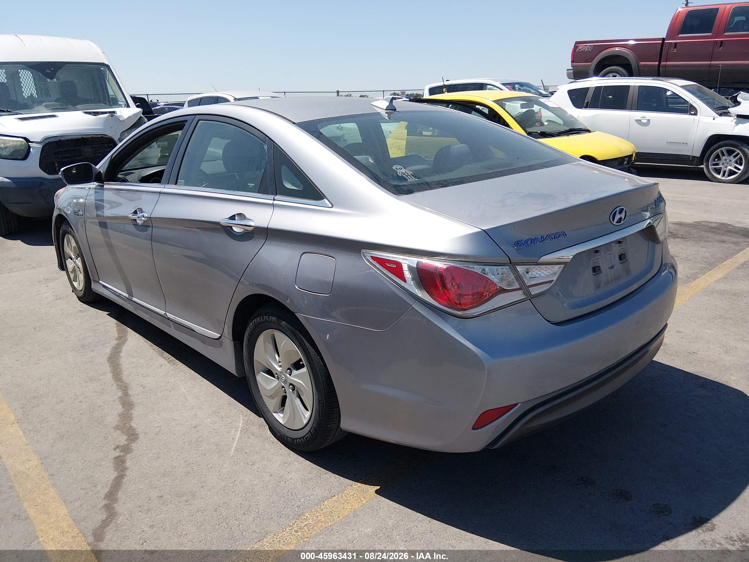 2015 Hyundai Sonata Hybrid   Silver vin: KMHEC4A4XFA128332