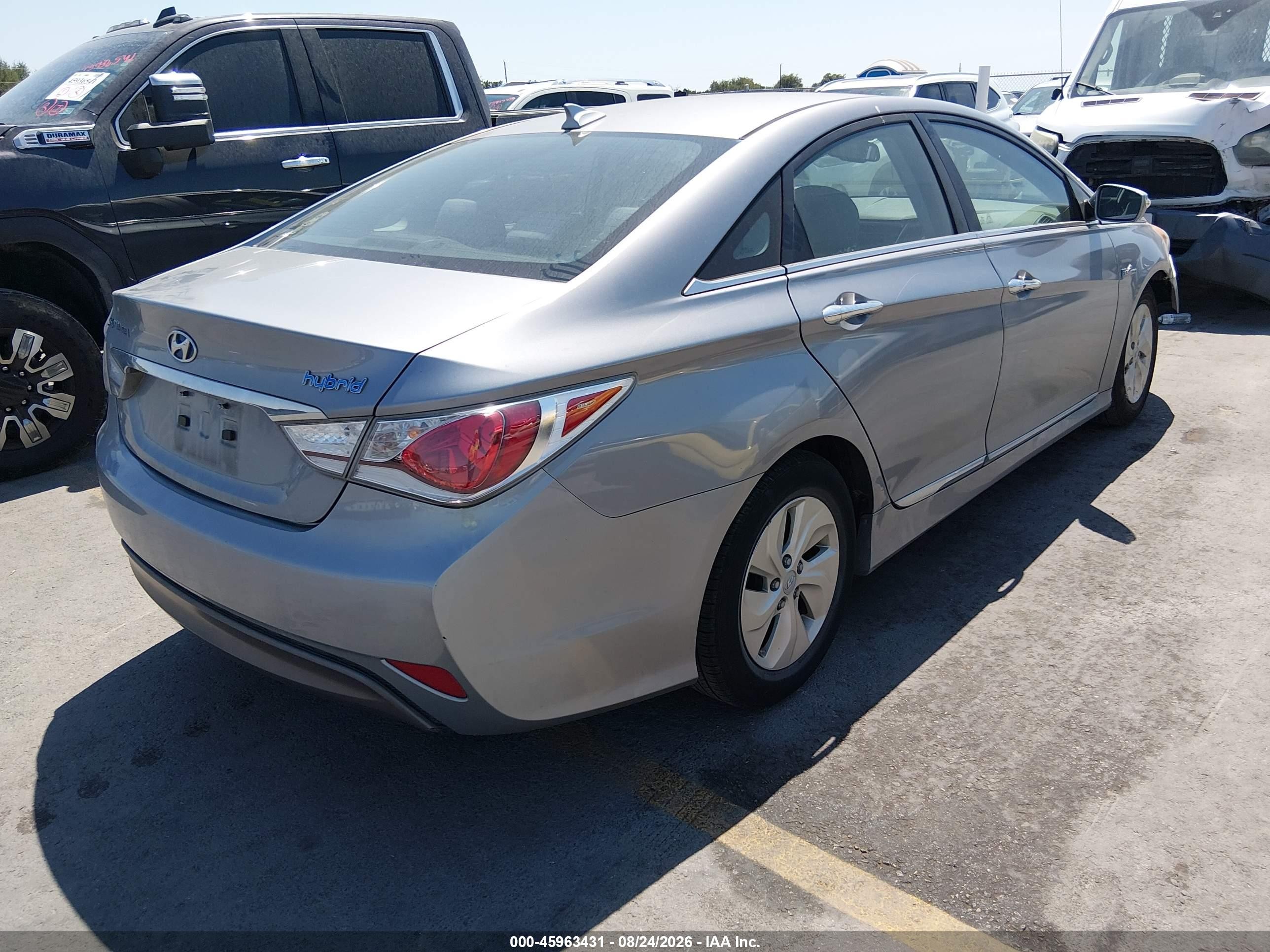 2015 Hyundai Sonata Hybrid   Silver vin: KMHEC4A4XFA128332