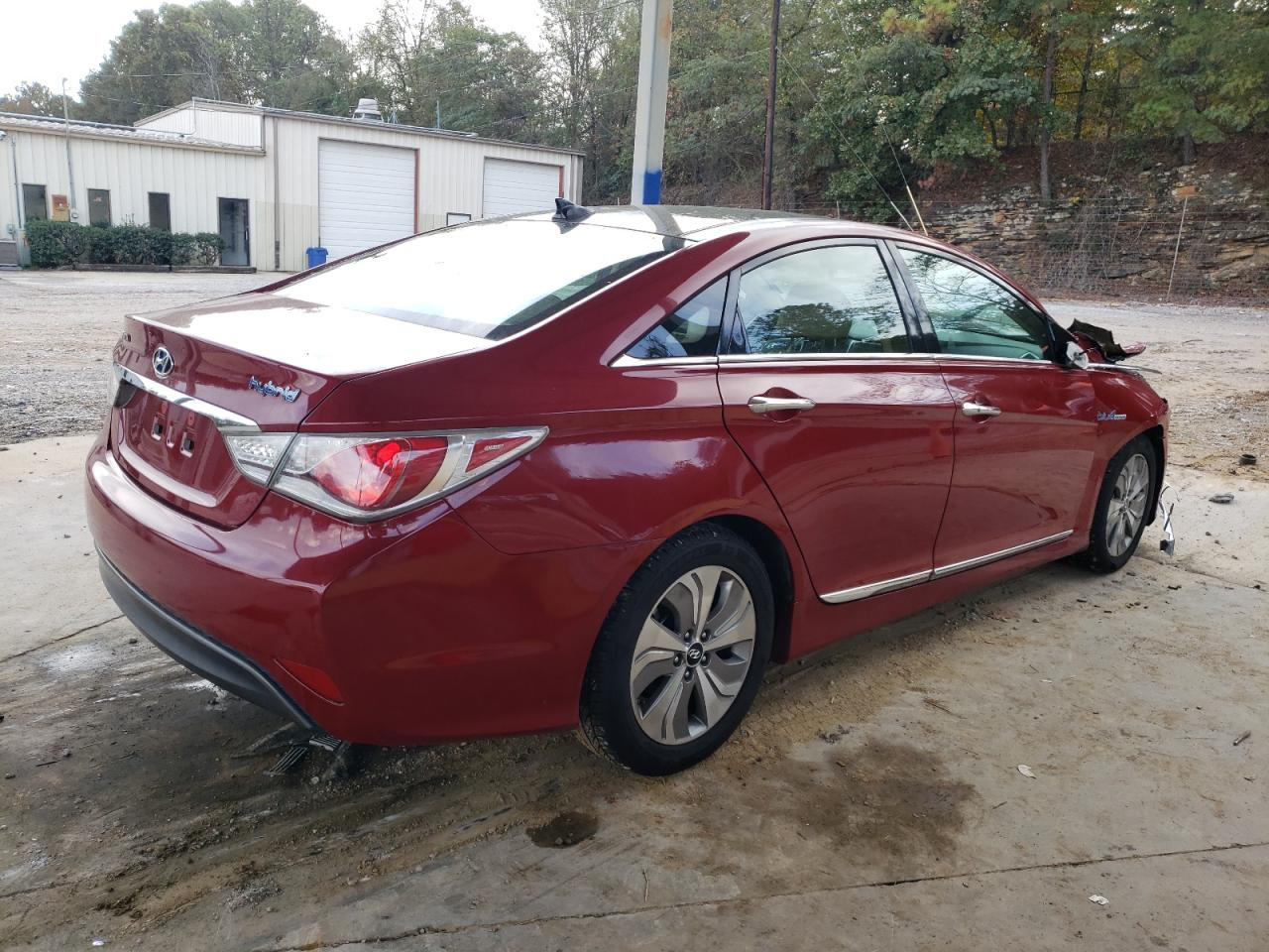 2015 Hyundai Sonata Hybrid Burgundy vin: KMHEC4A4XFA129996