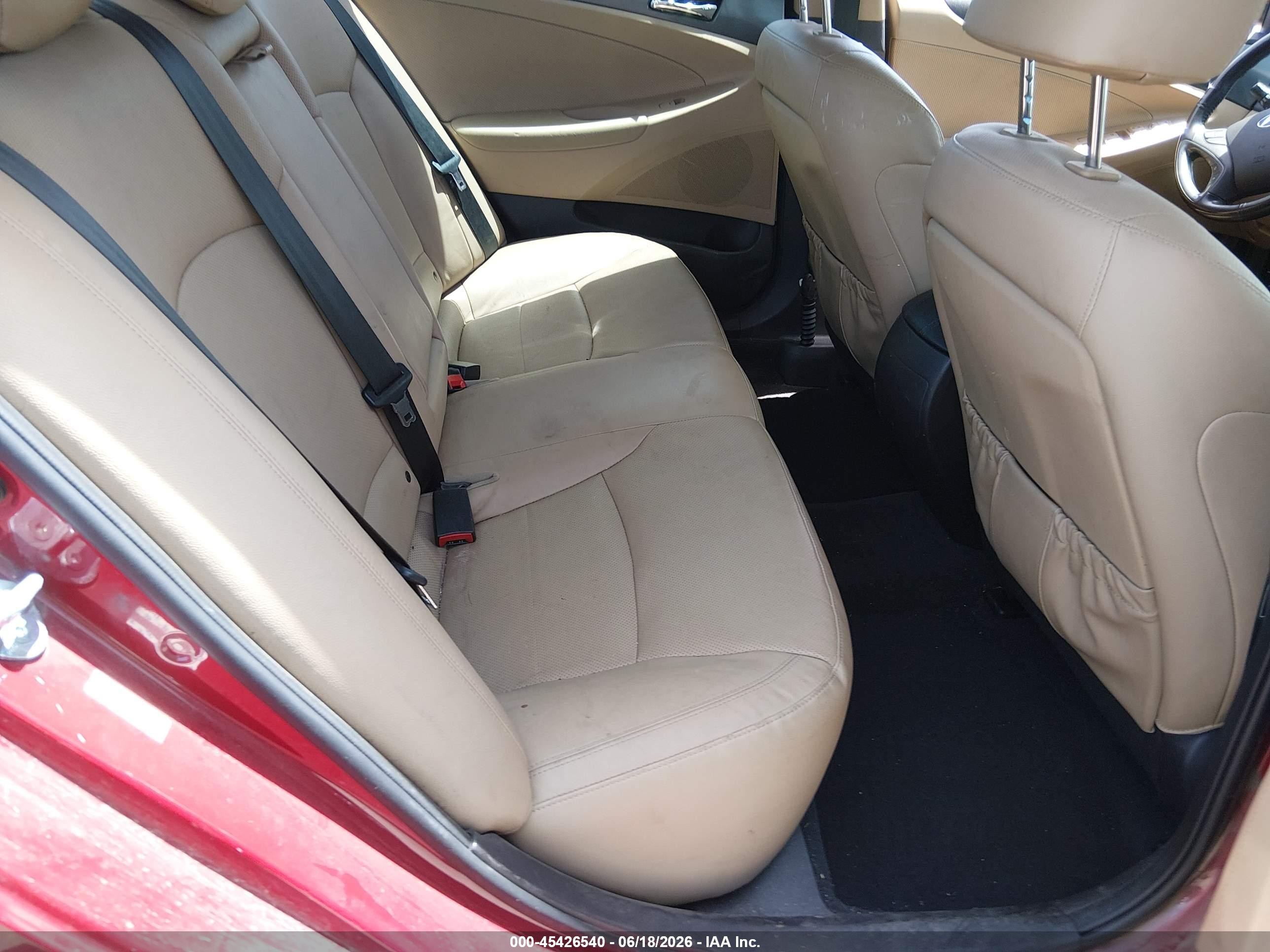 2015 Hyundai Sonata Hybrid Limited Red vin: KMHEC4A4XFA132140