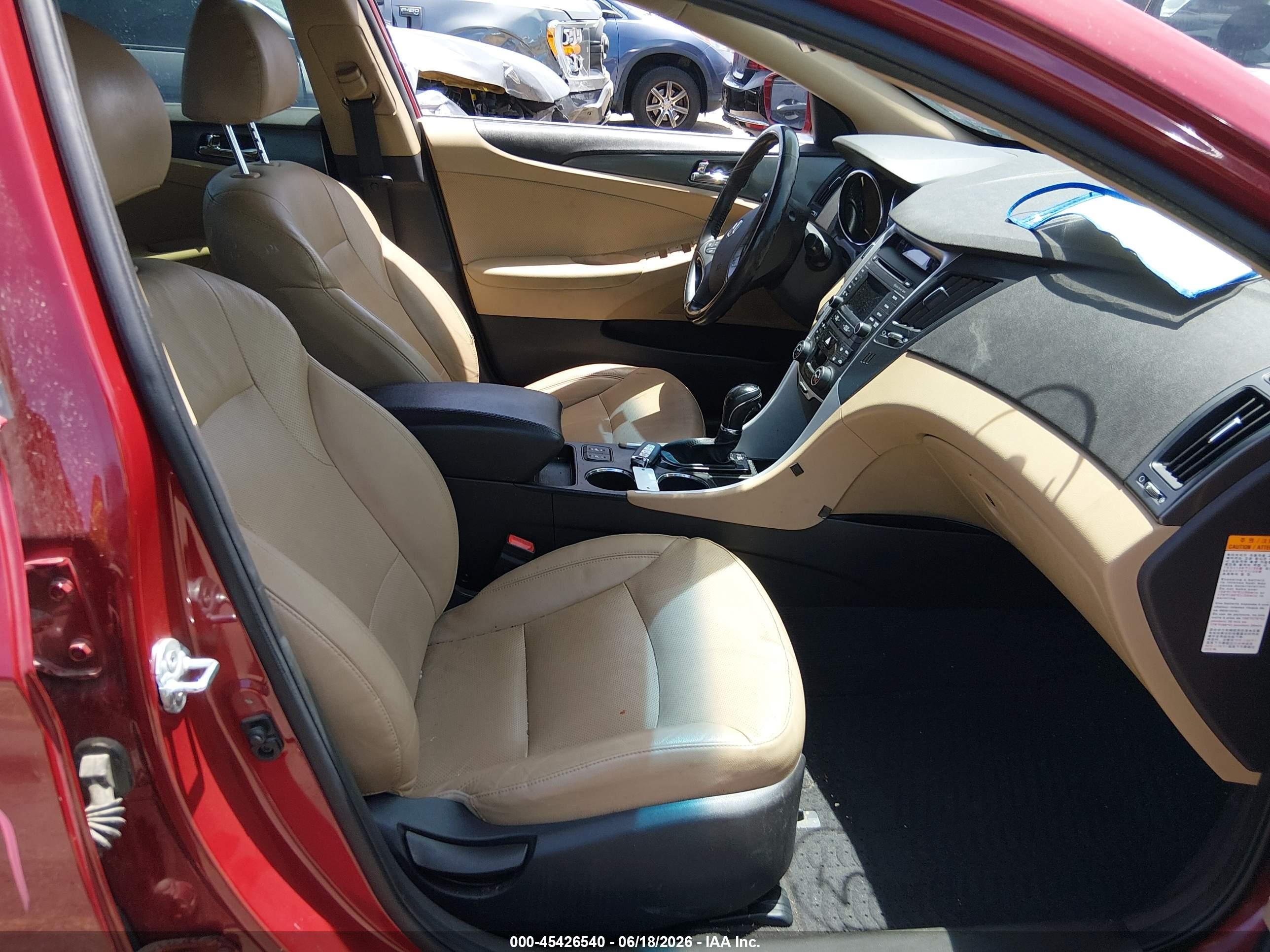 2015 Hyundai Sonata Hybrid Limited Red vin: KMHEC4A4XFA132140