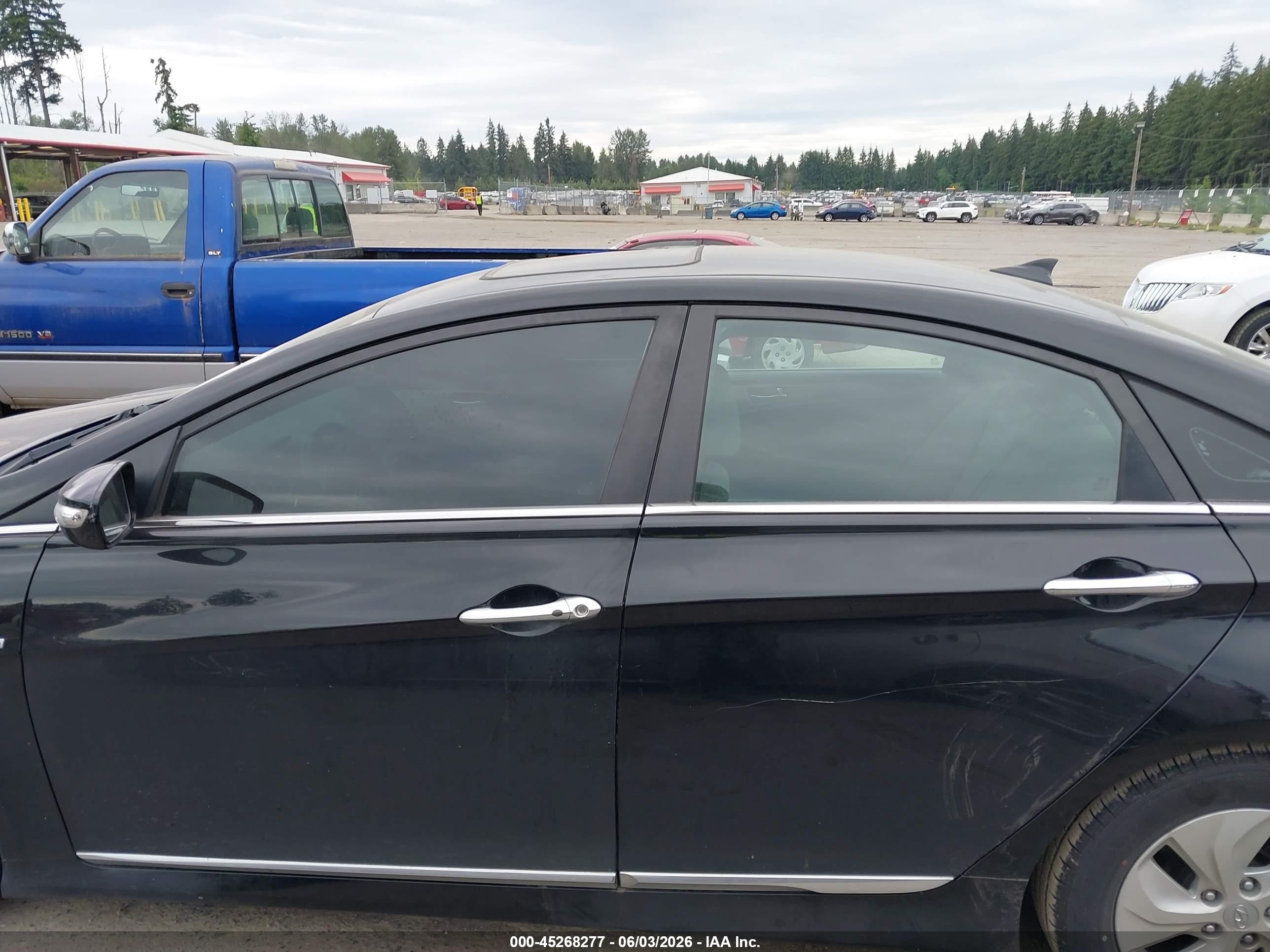 2015 Hyundai Sonata Hybrid   Black vin: KMHEC4A4XFA138276