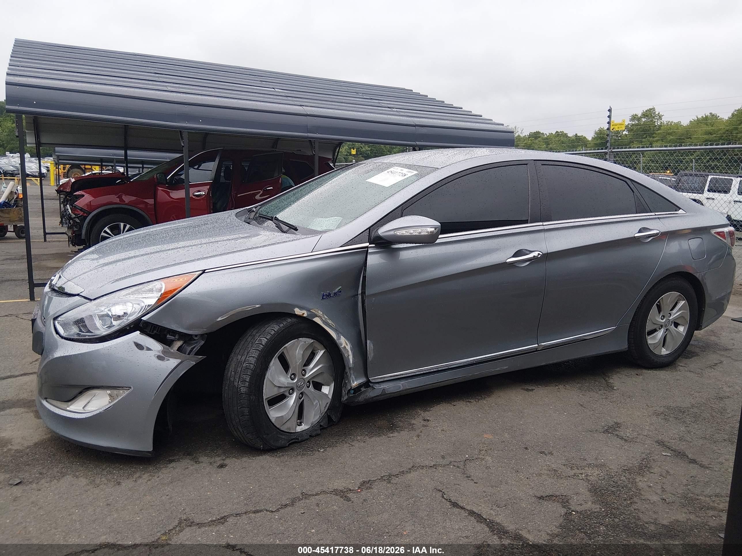 2015 Hyundai Sonata Hybrid   Серебряный vin: KMHEC4A4XFA139279