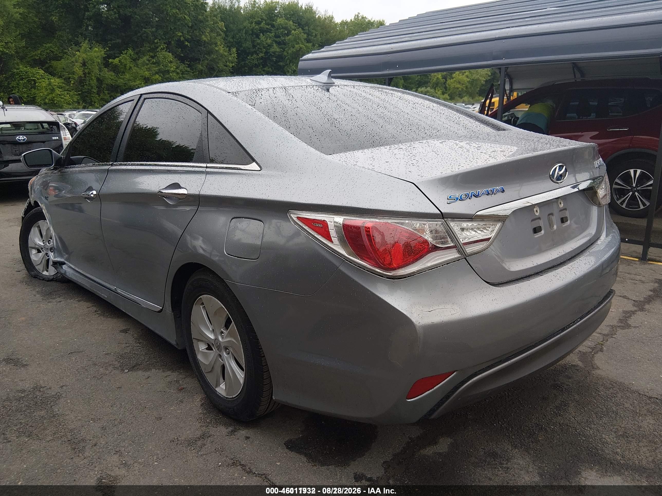 2015 Hyundai Sonata Hybrid   Silver vin: KMHEC4A4XFA139279