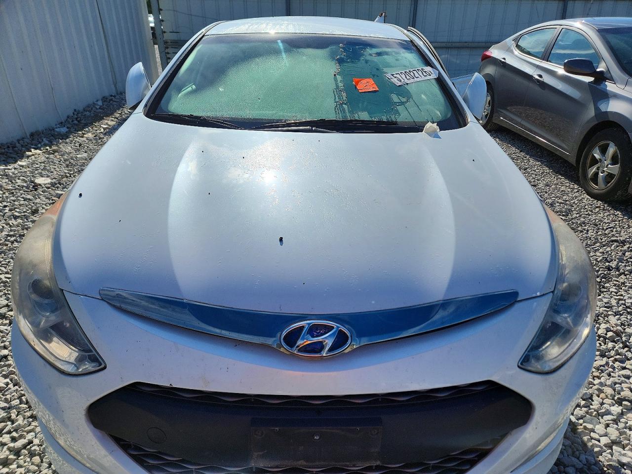 2015 Hyundai Sonata Hybrid Base White vin: KMHEC4A4XFA139802