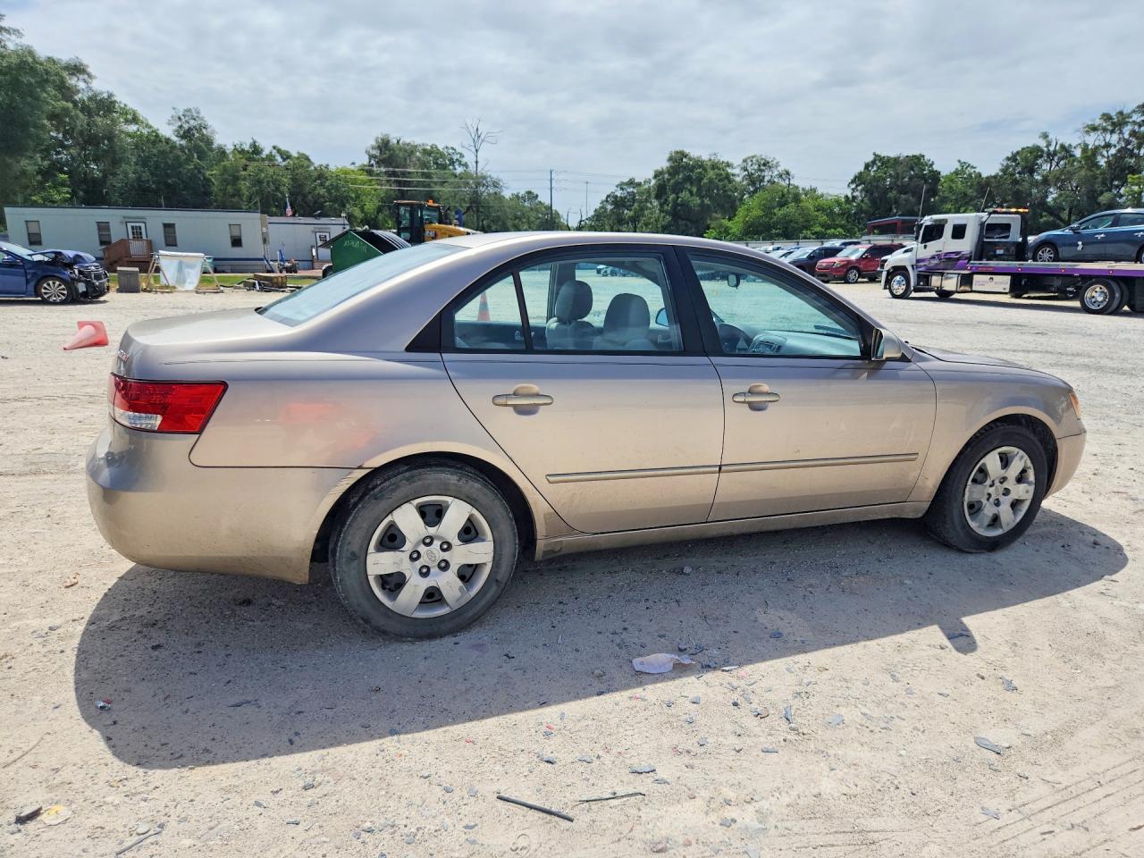 2006 Hyundai Sonata Gl Gold vin: KMHET46C56A107016