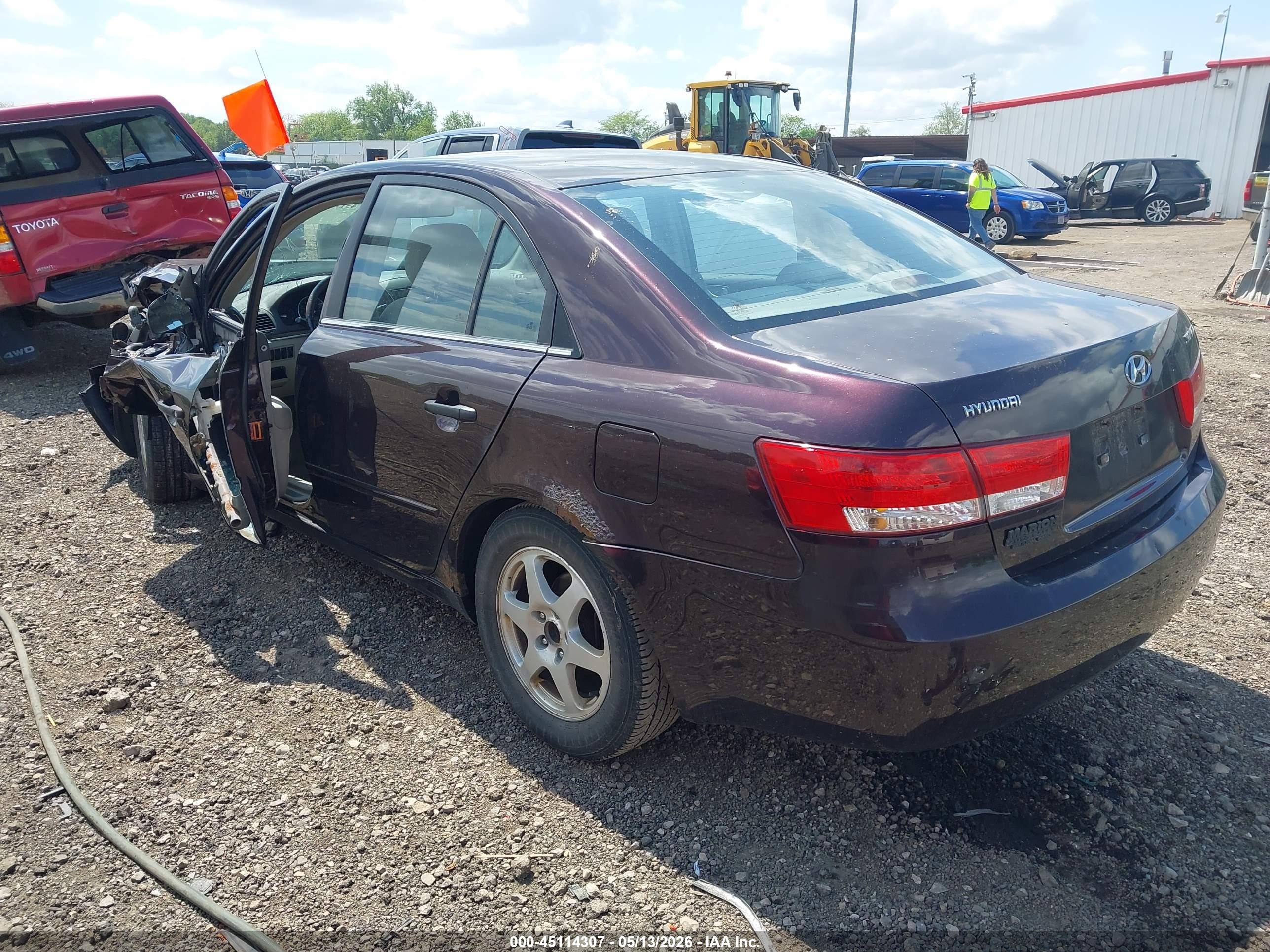 2006 Hyundai Sonata Gls Maroon vin: KMHEU46C16A074383