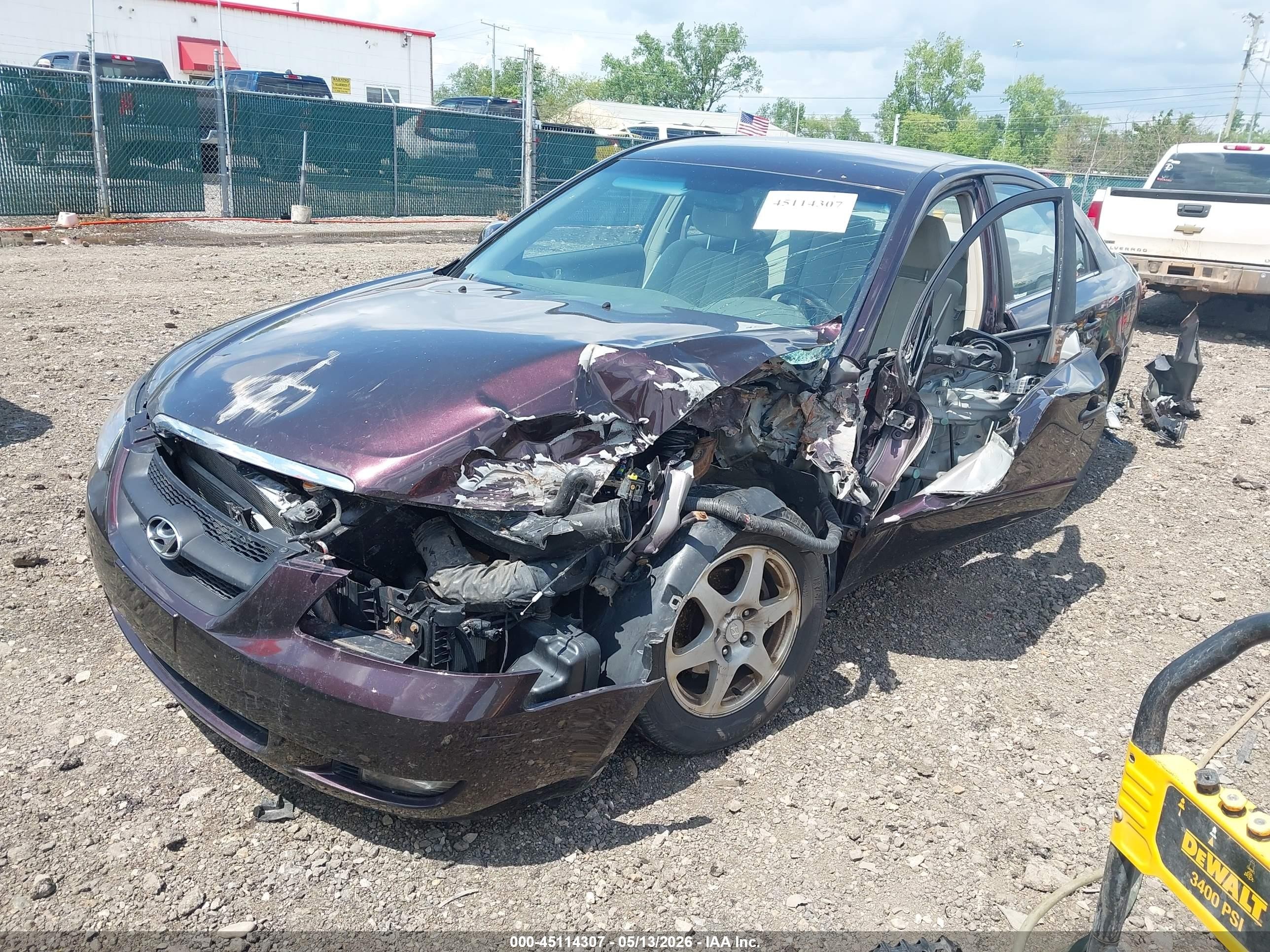 2006 Hyundai Sonata Gls Maroon vin: KMHEU46C16A074383