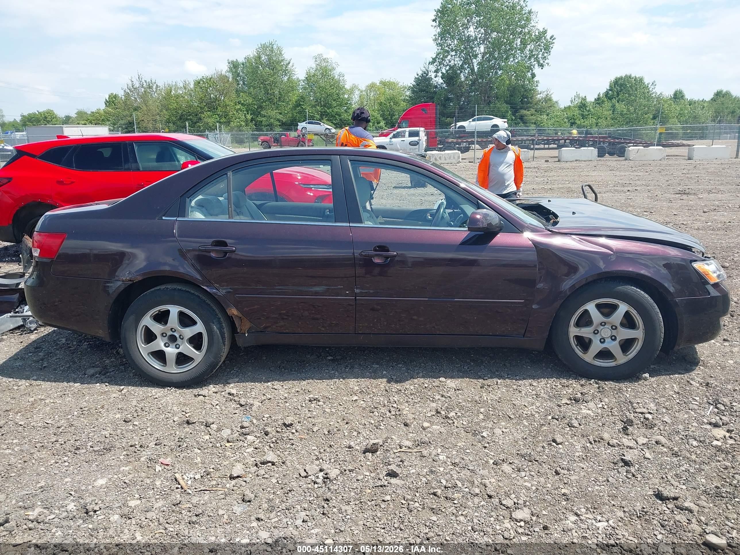 2006 Hyundai Sonata Gls Maroon vin: KMHEU46C16A074383