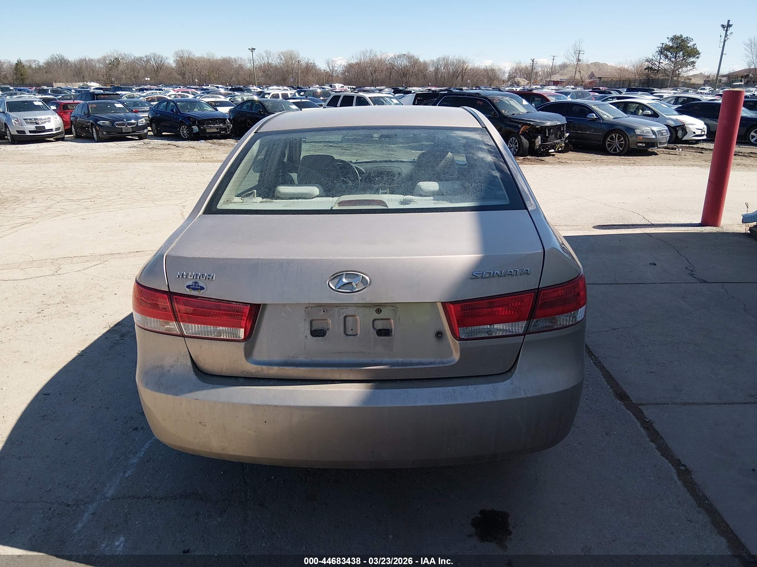 2006 Hyundai Sonata Gls Beige vin: KMHEU46C56A099044