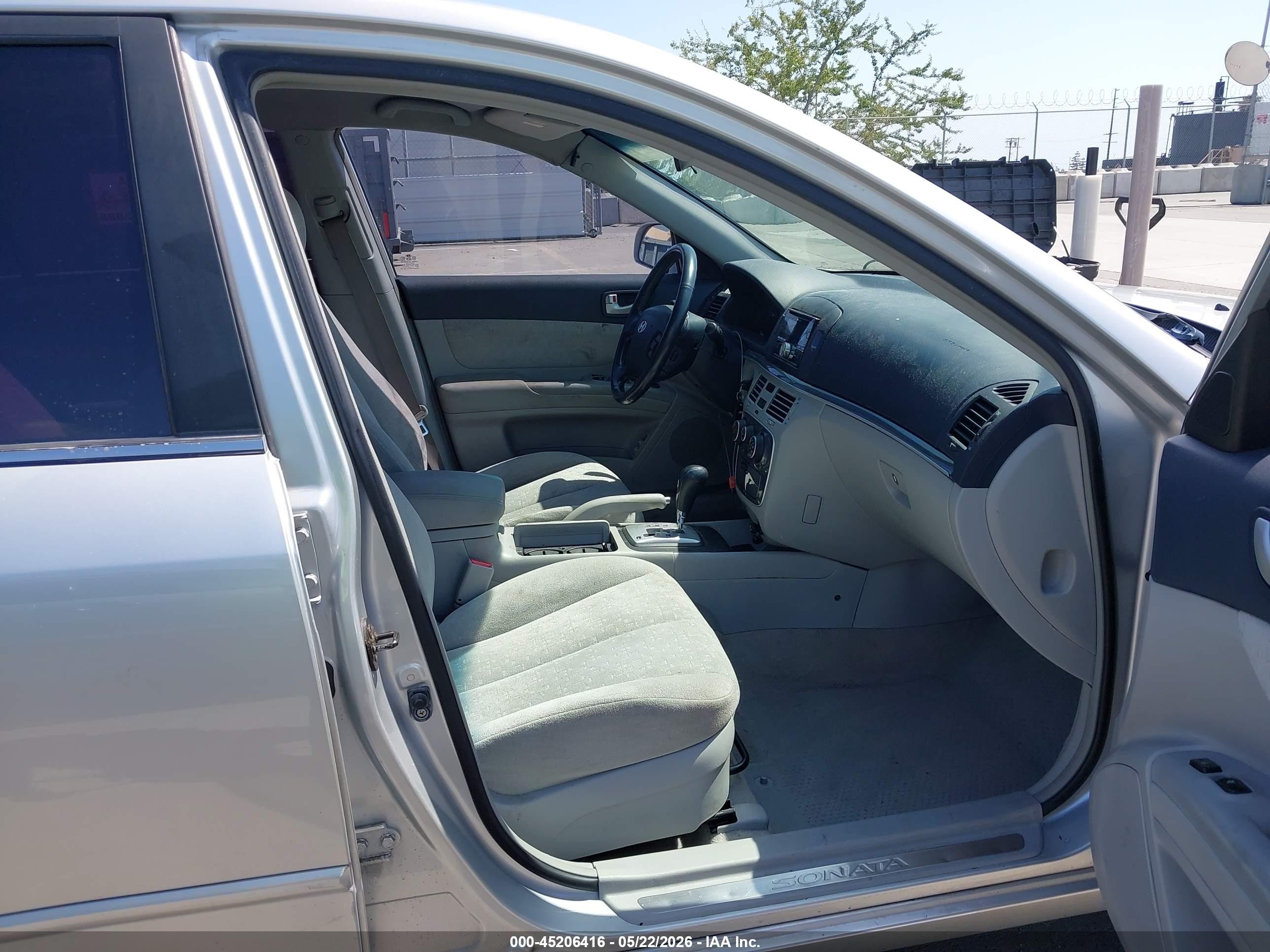 2006 Hyundai Sonata Gls Silver vin: KMHEU46C86A073960