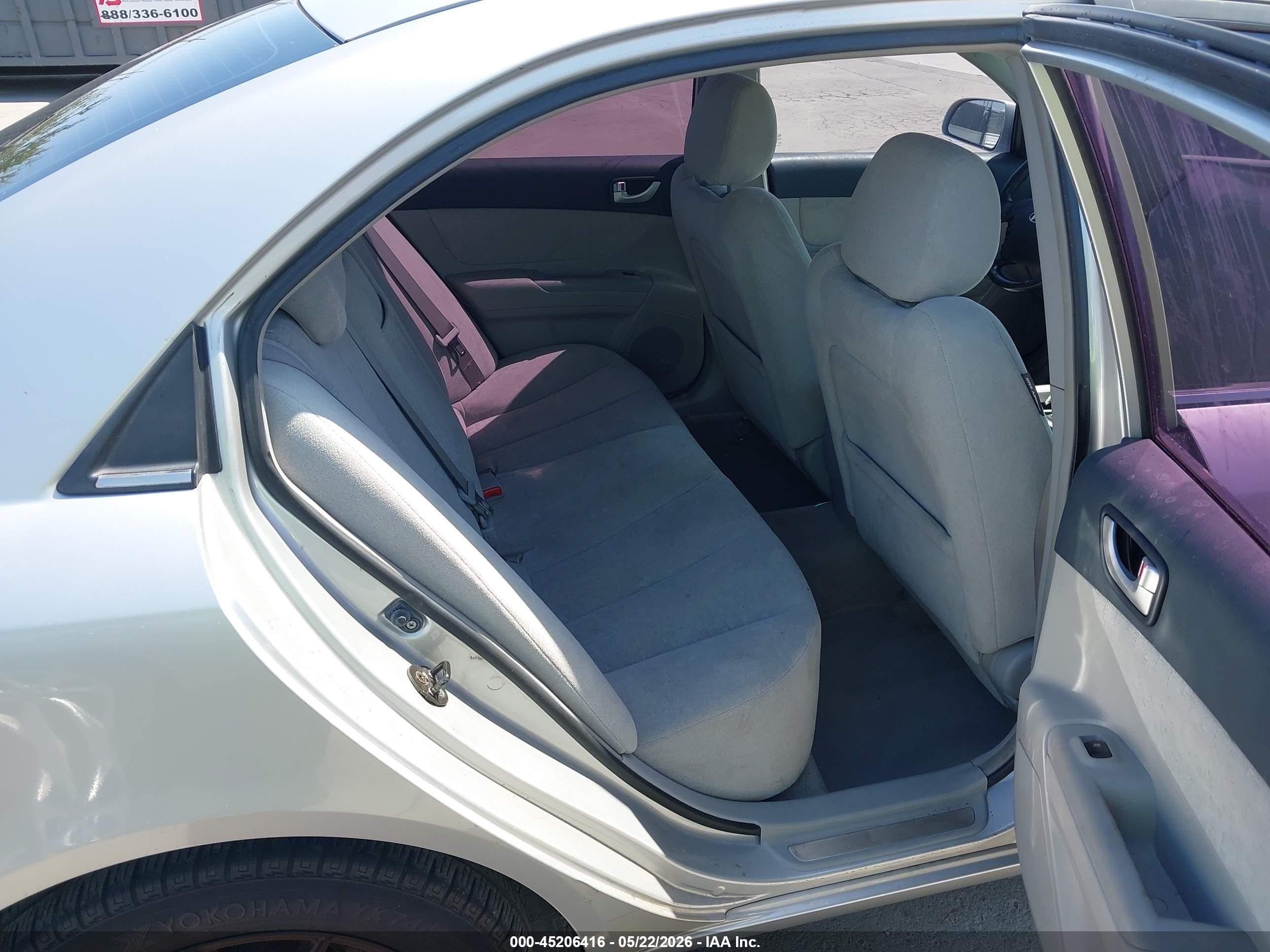 2006 Hyundai Sonata Gls Silver vin: KMHEU46C86A073960