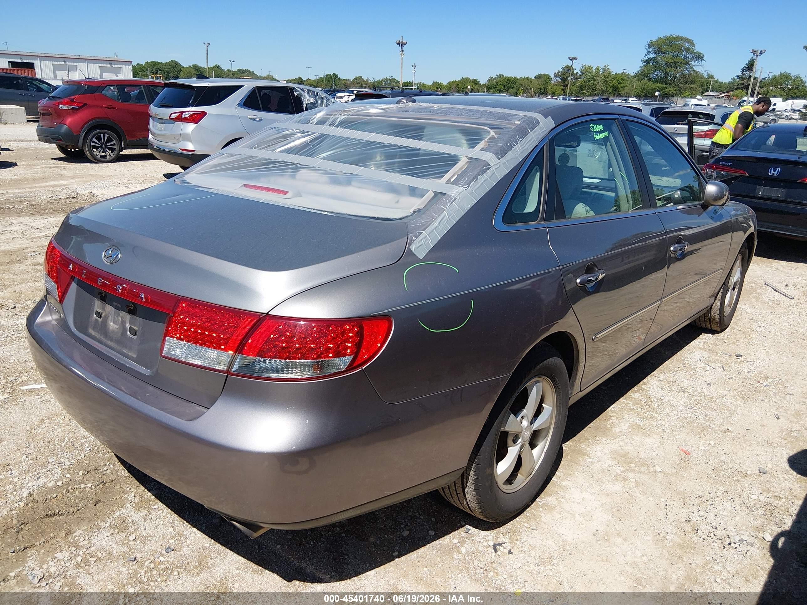 2007 Hyundai Azera Gls Silver vin: KMHFC46D07A180227