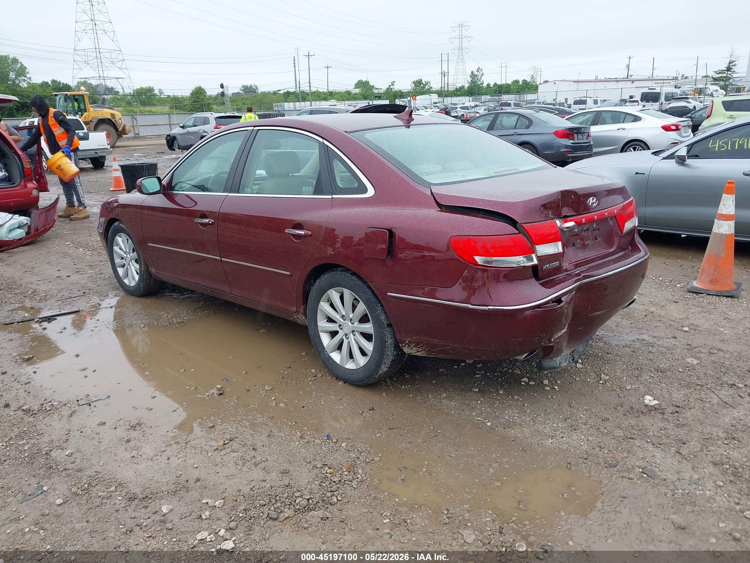 2009 Hyundai Azera Gls Red vin: KMHFC46D09A360892