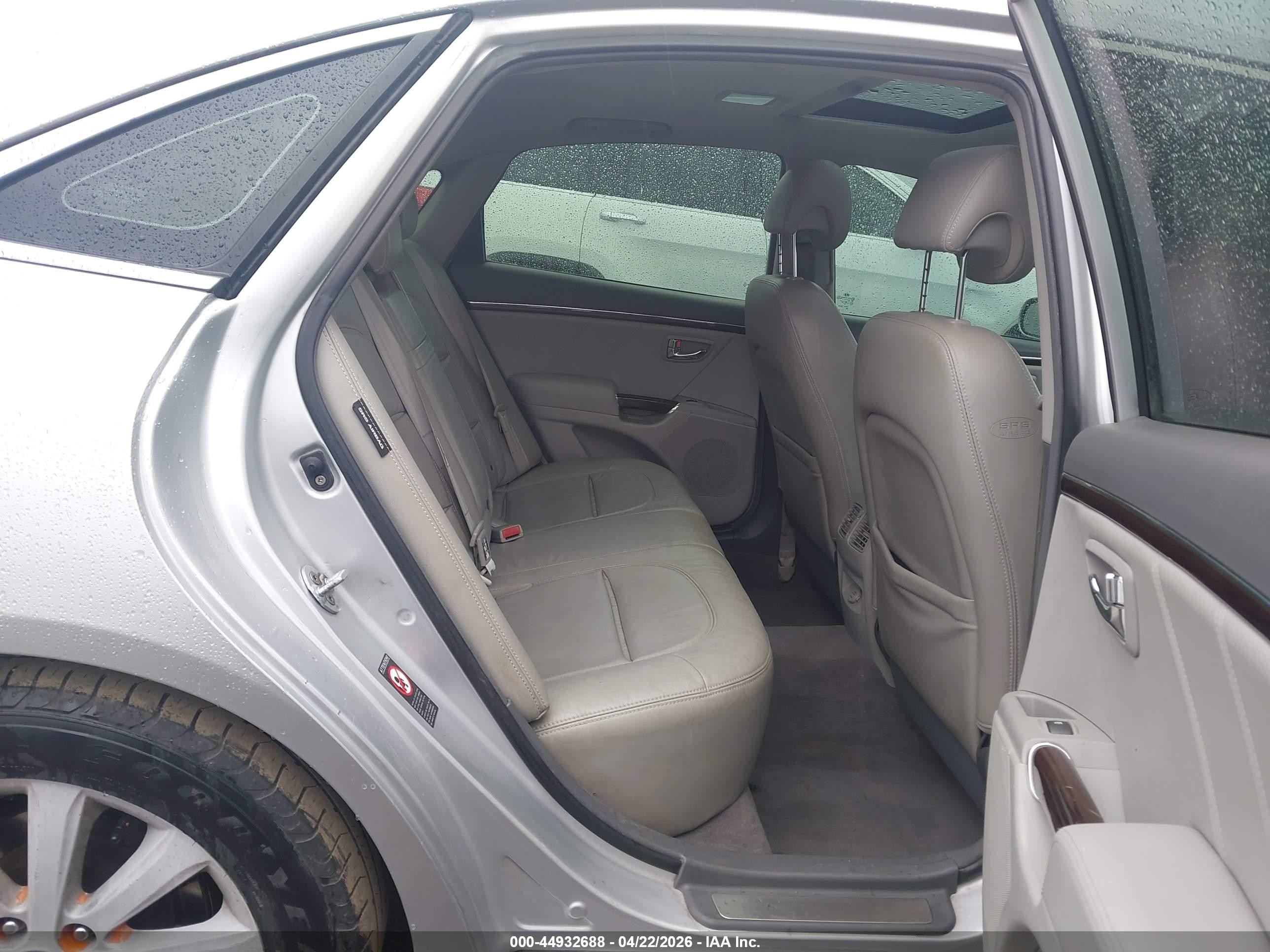 2009 Hyundai Azera Gls Silver vin: KMHFC46D19A358746