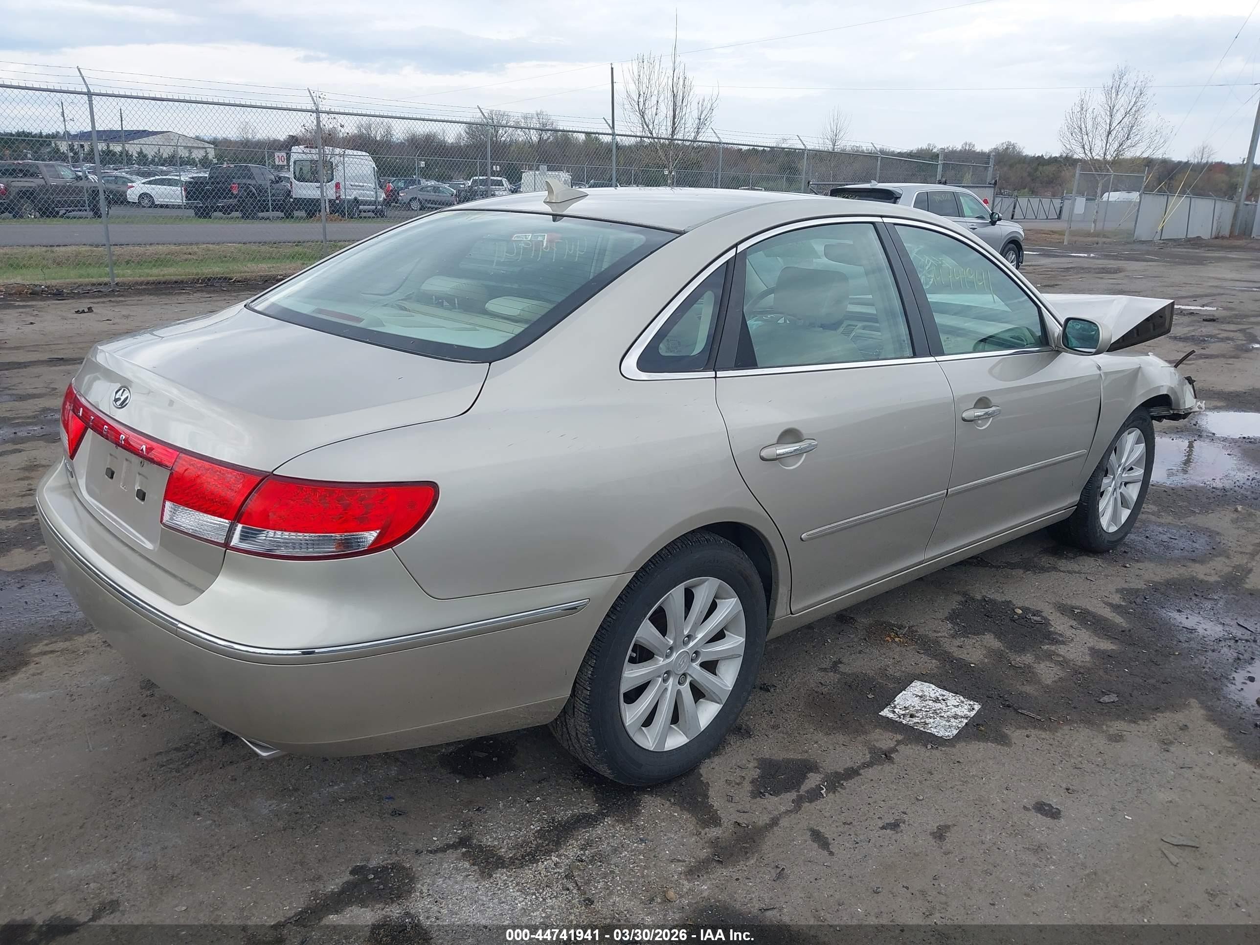 2009 Hyundai Azera Gls Золотой vin: KMHFC46D49A349846
