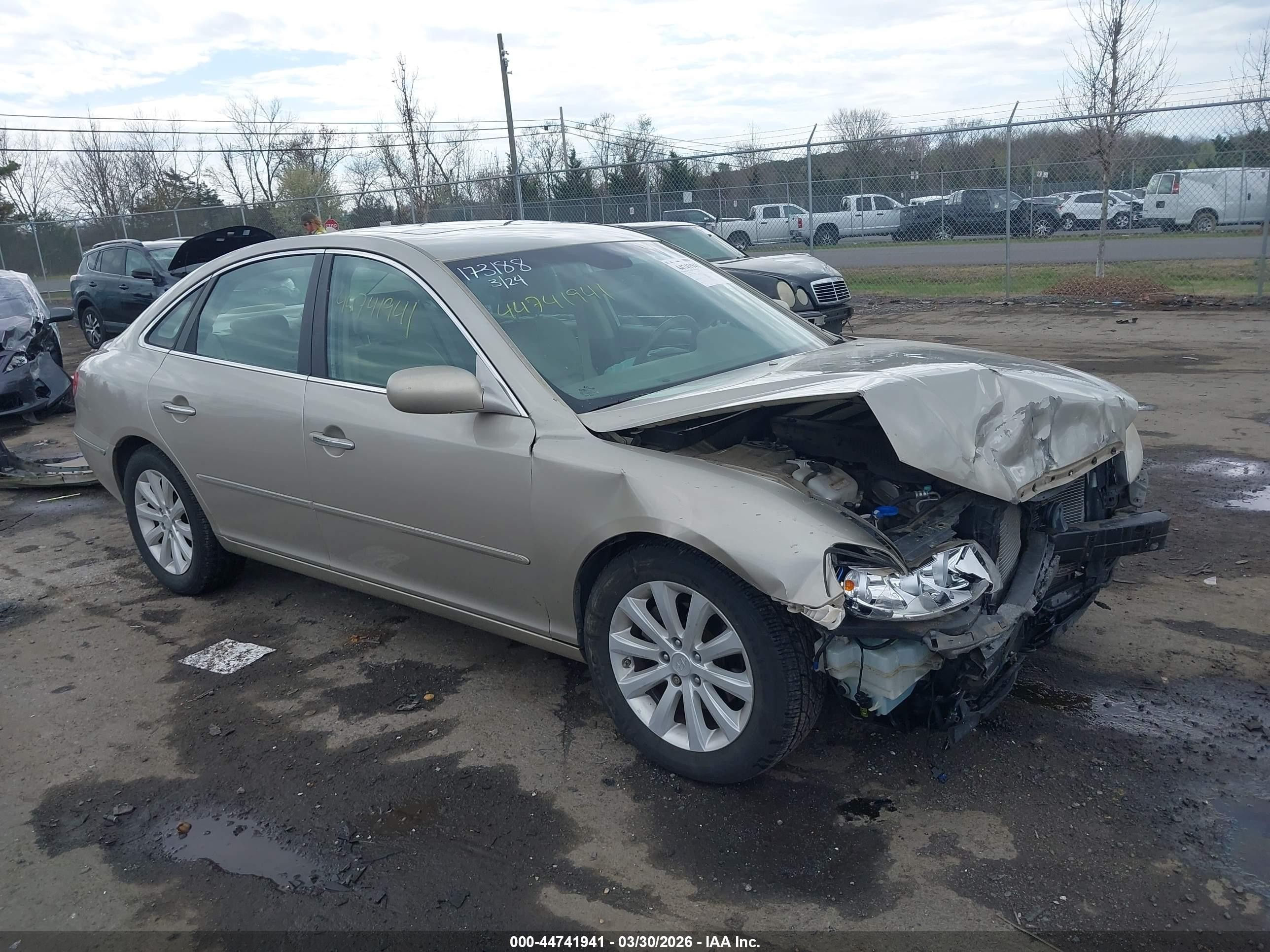 2009 Hyundai Azera Gls Золотой vin: KMHFC46D49A349846