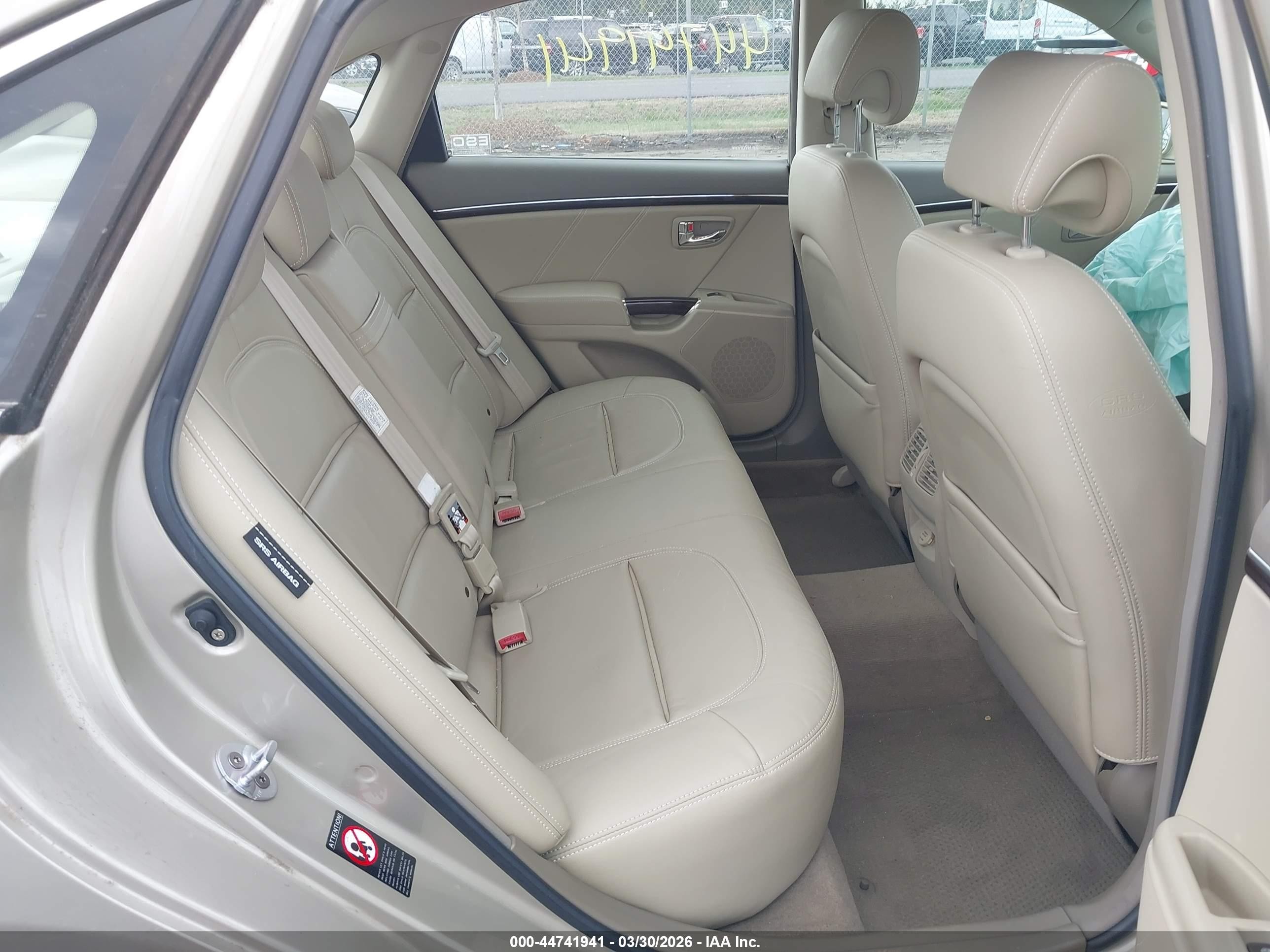 2009 Hyundai Azera Gls Золотой vin: KMHFC46D49A349846