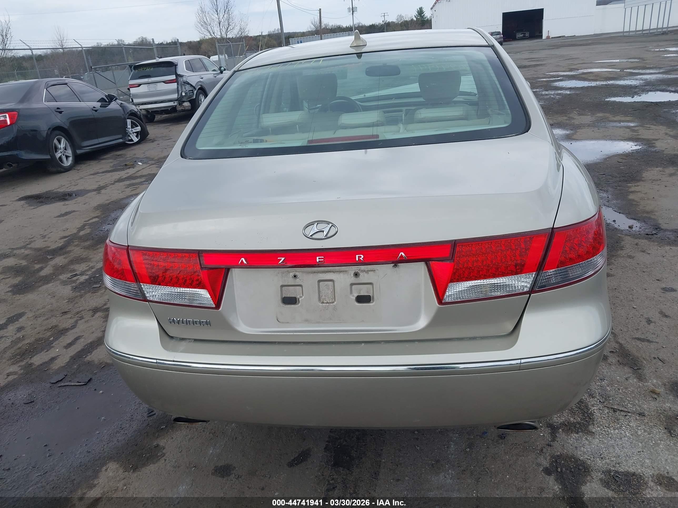 2009 Hyundai Azera Gls Золотой vin: KMHFC46D49A349846