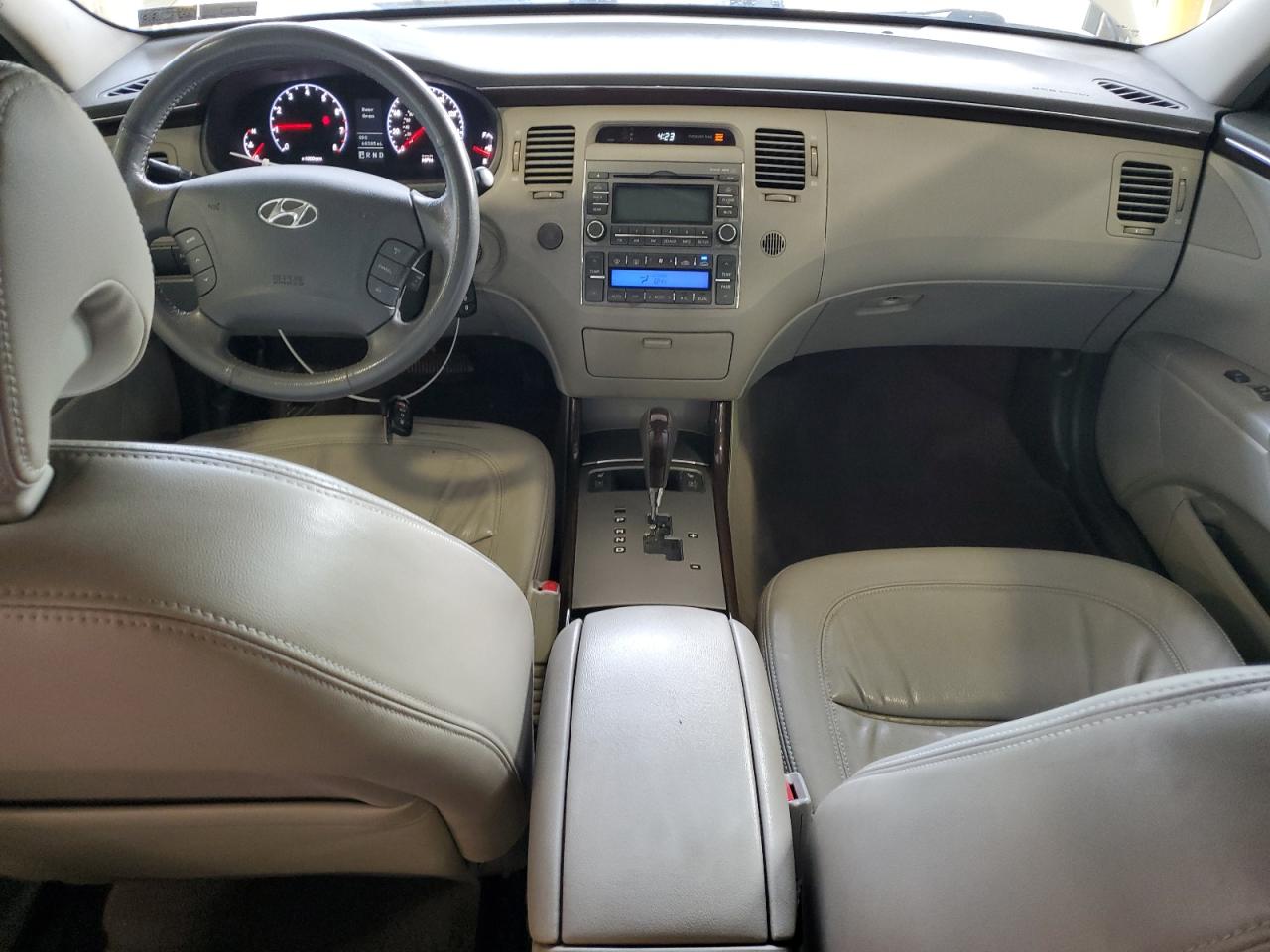 2009 Hyundai Azera Gls White vin: KMHFC46D69A360945