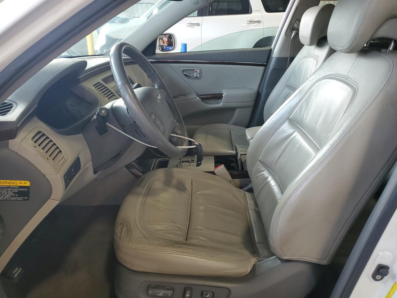 2009 Hyundai Azera Gls White vin: KMHFC46D69A360945