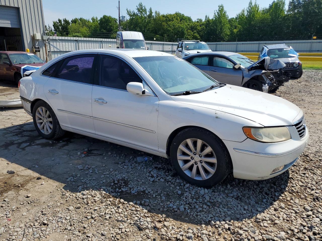 2009 Hyundai Azera Gls White vin: KMHFC46D79A354510